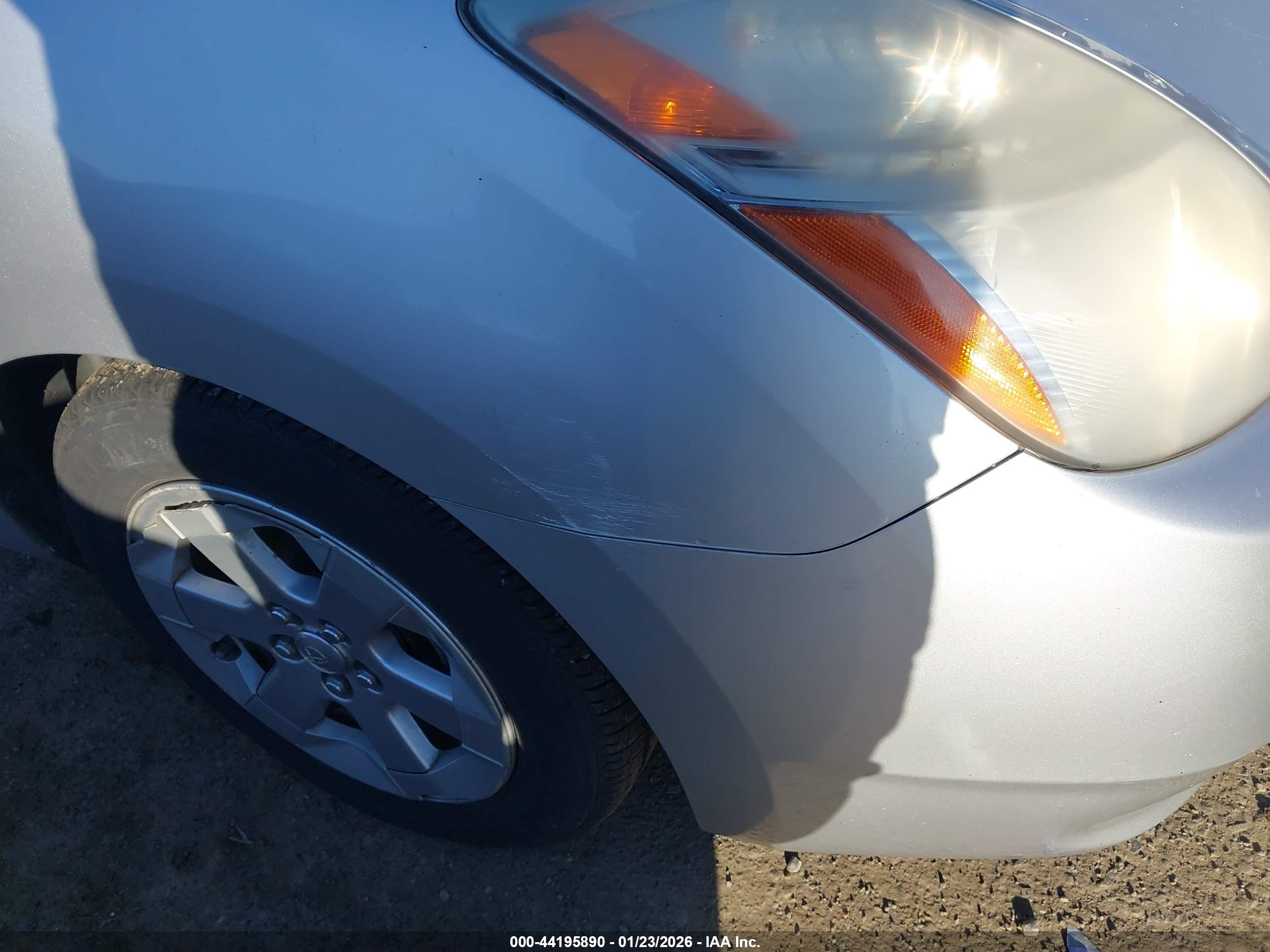 TOYOTA PRIUS image 6