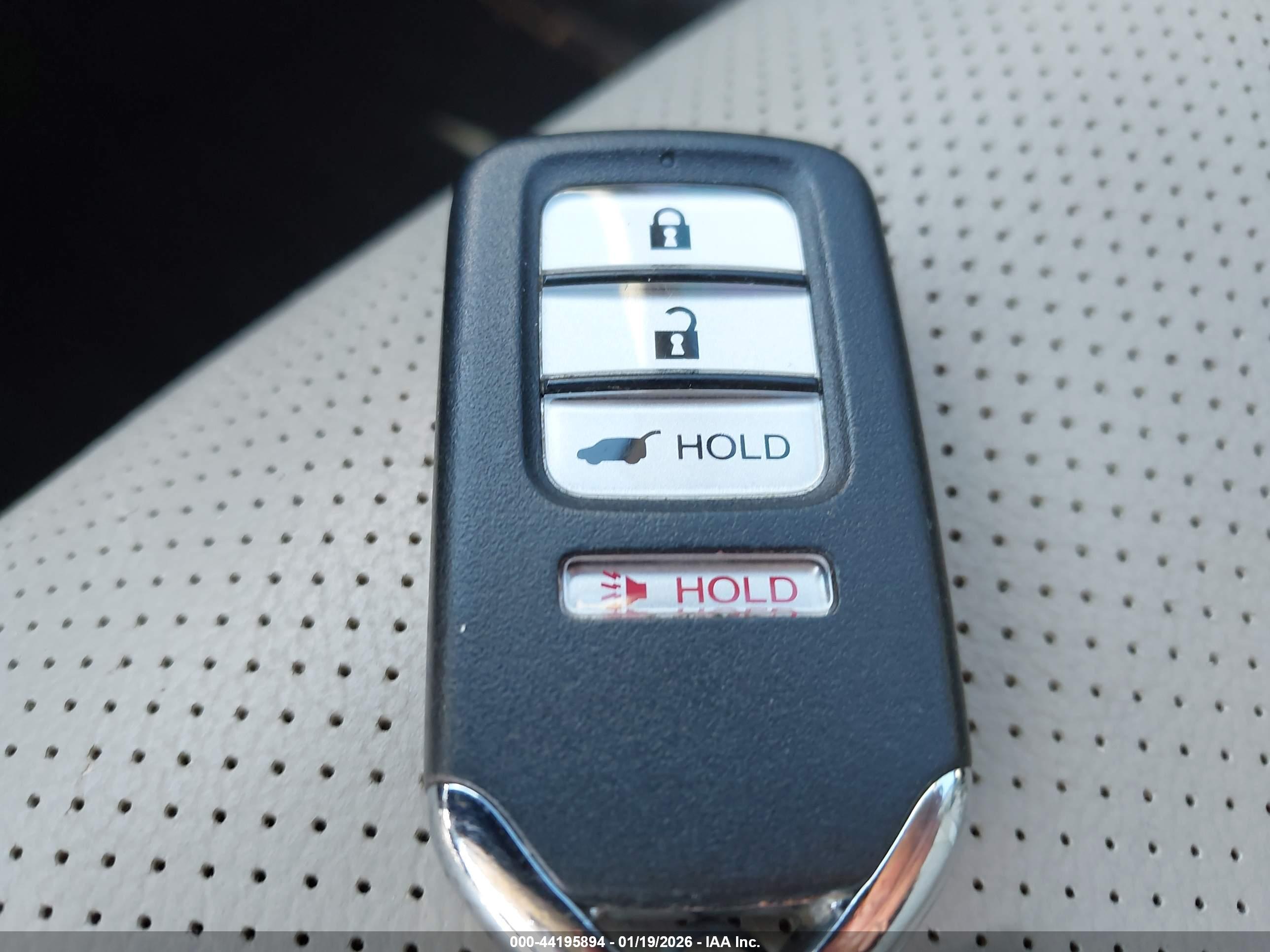 HONDA CR-V image 11