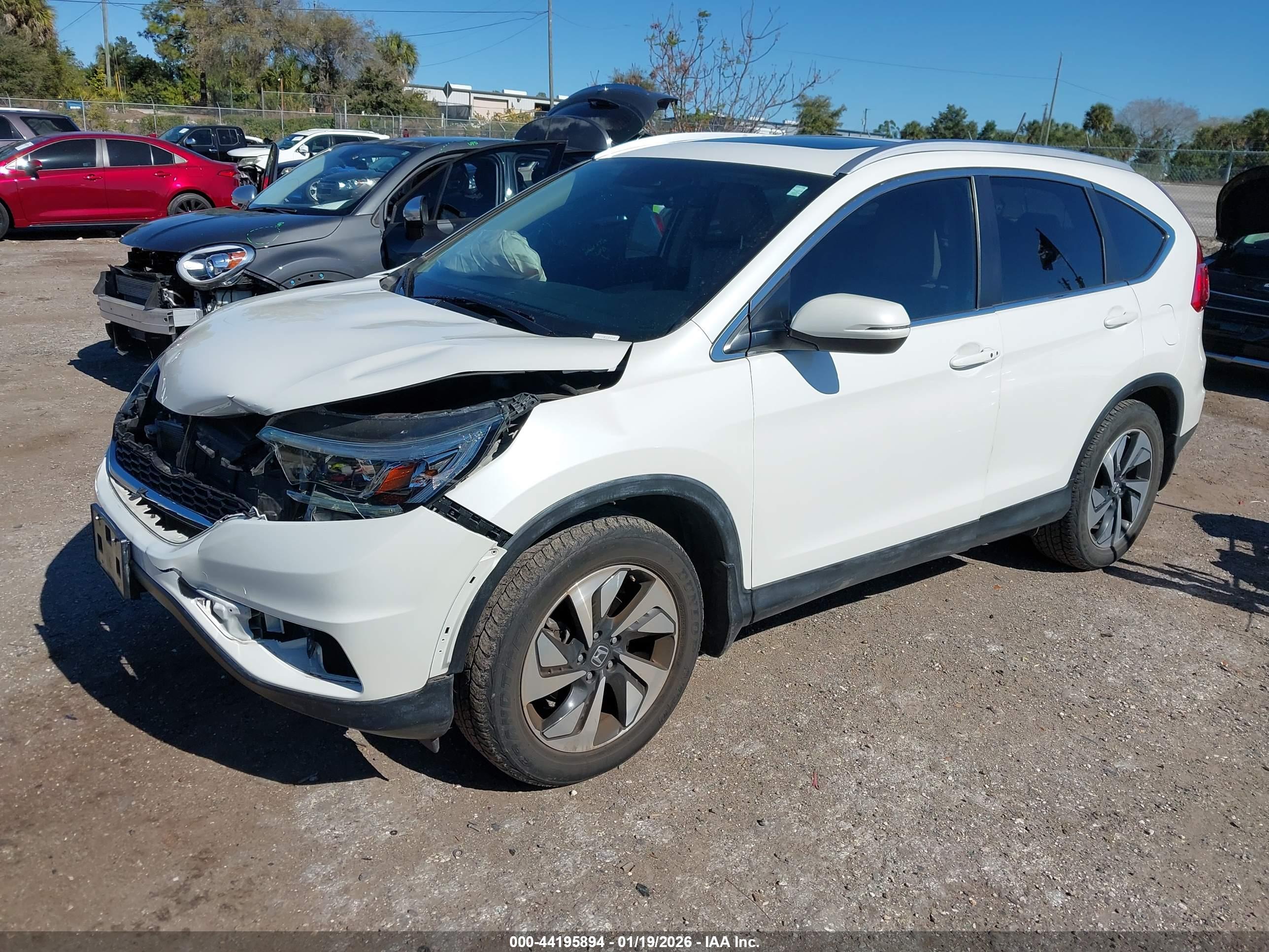 HONDA CR-V image 2