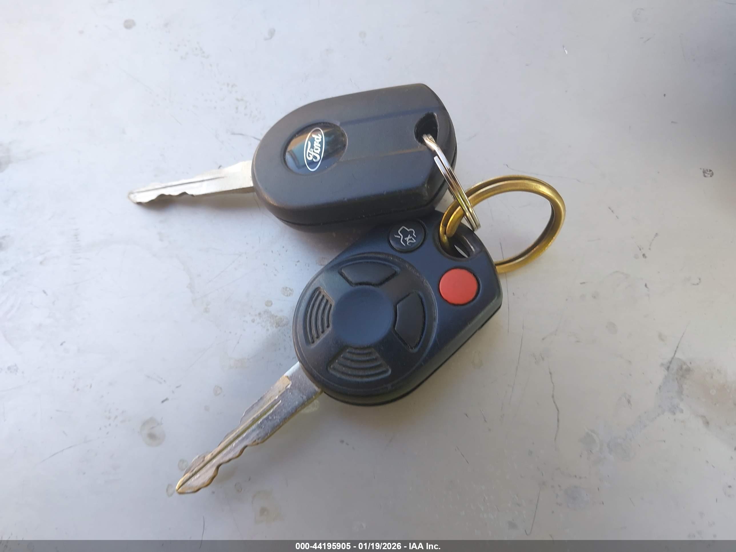 FORD ESCAPE image 11