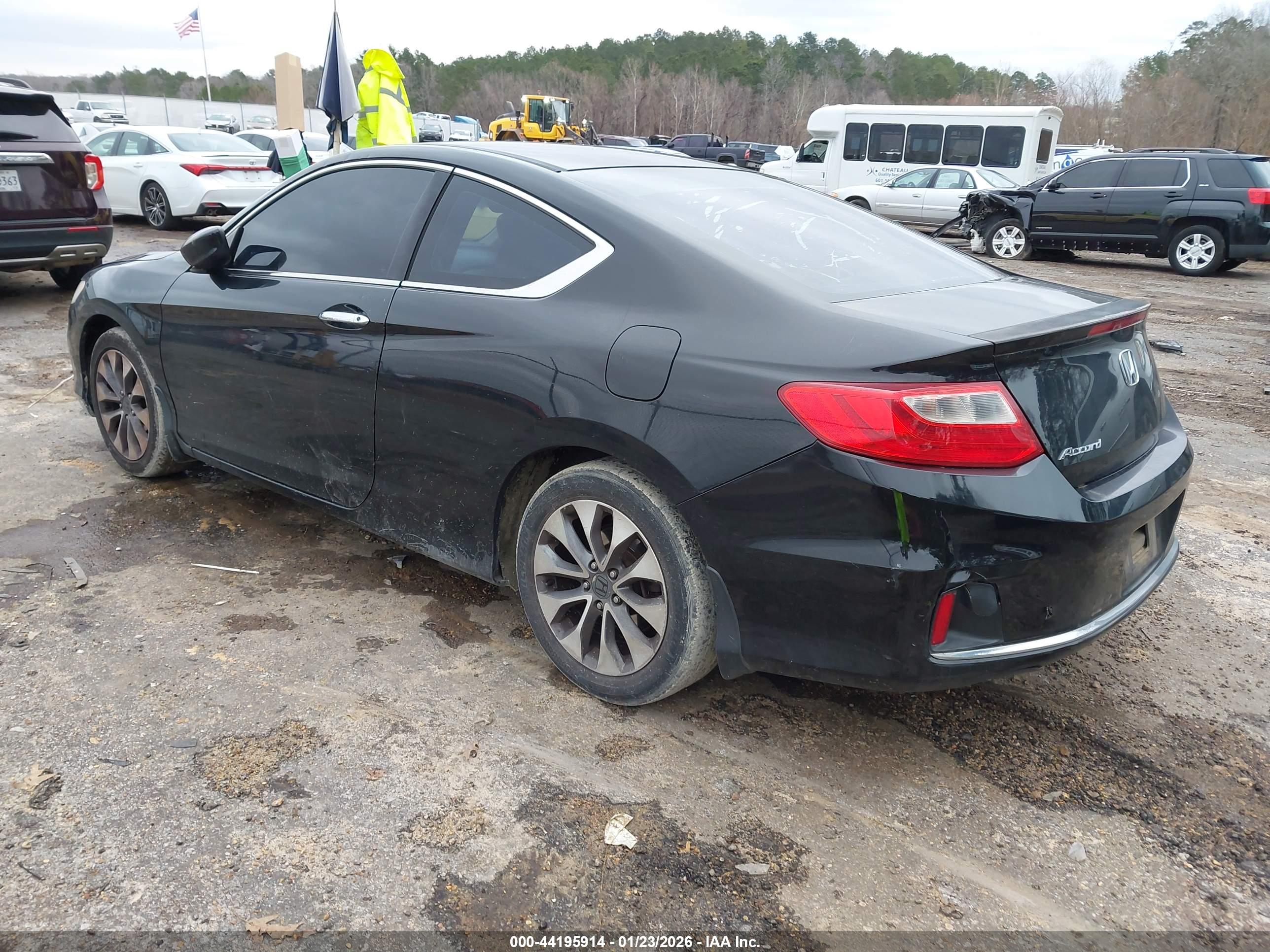 HONDA ACCORD image 3