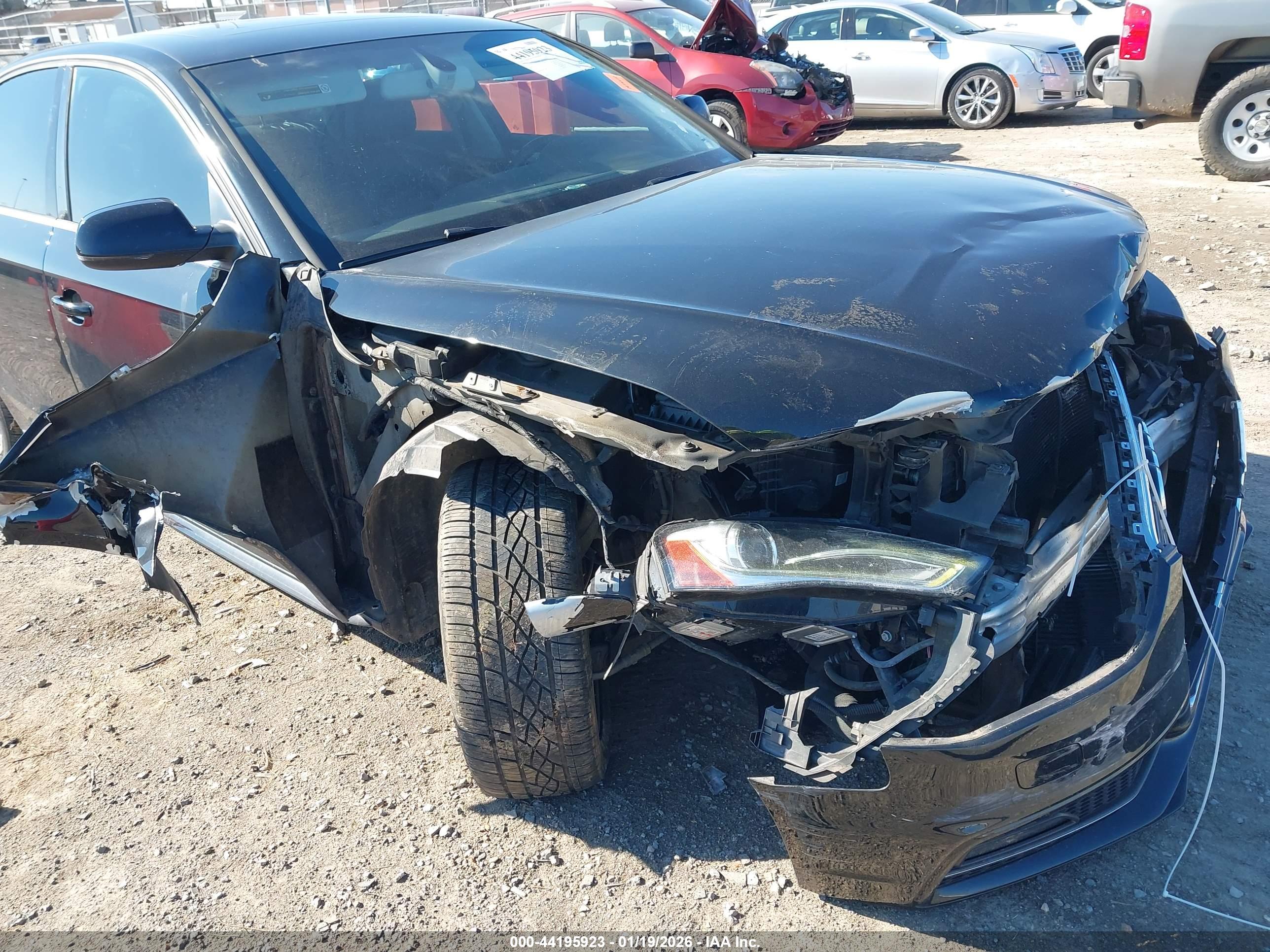 AUDI A4 image 6