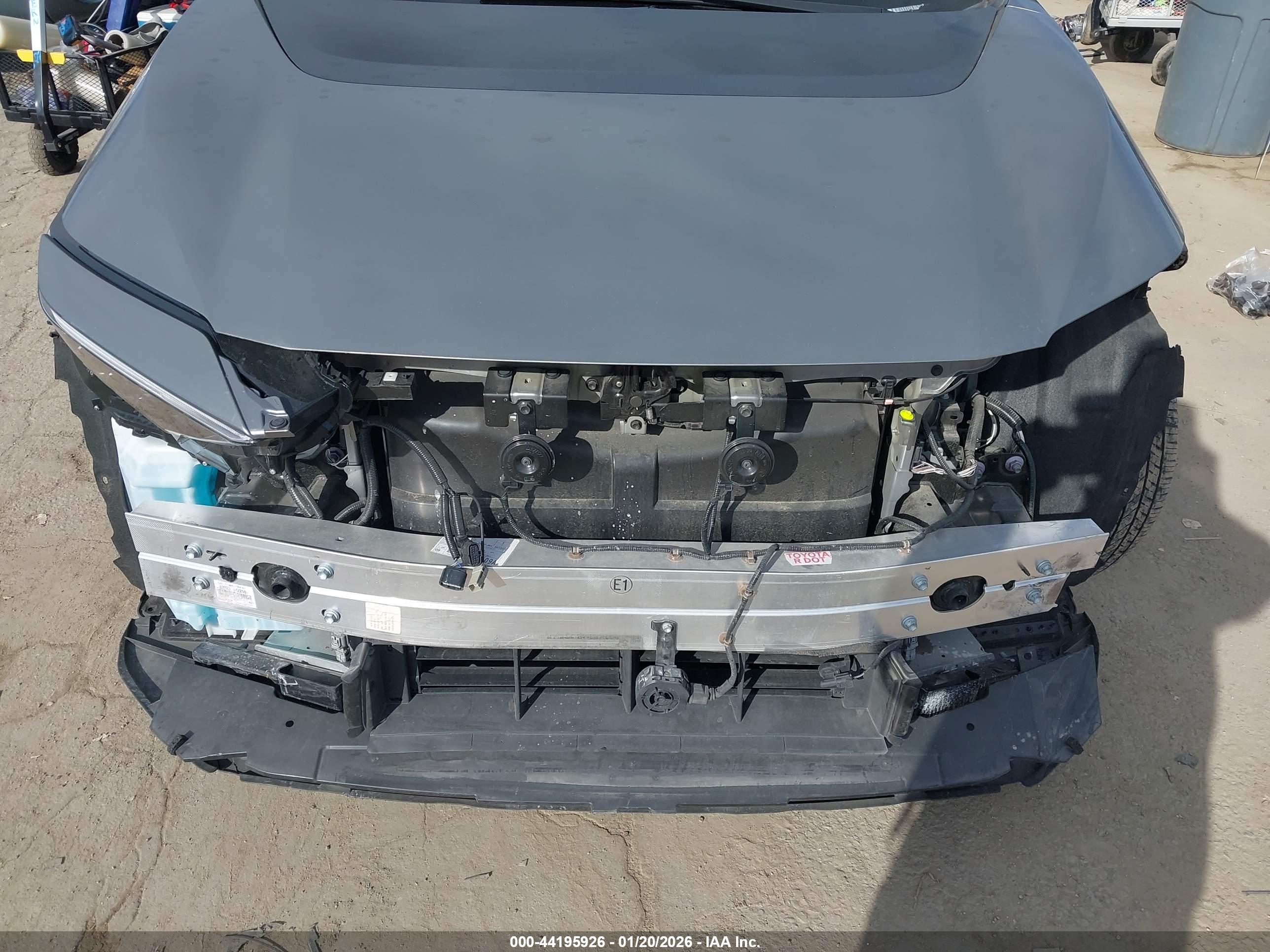 TOYOTA BZ4X image 6