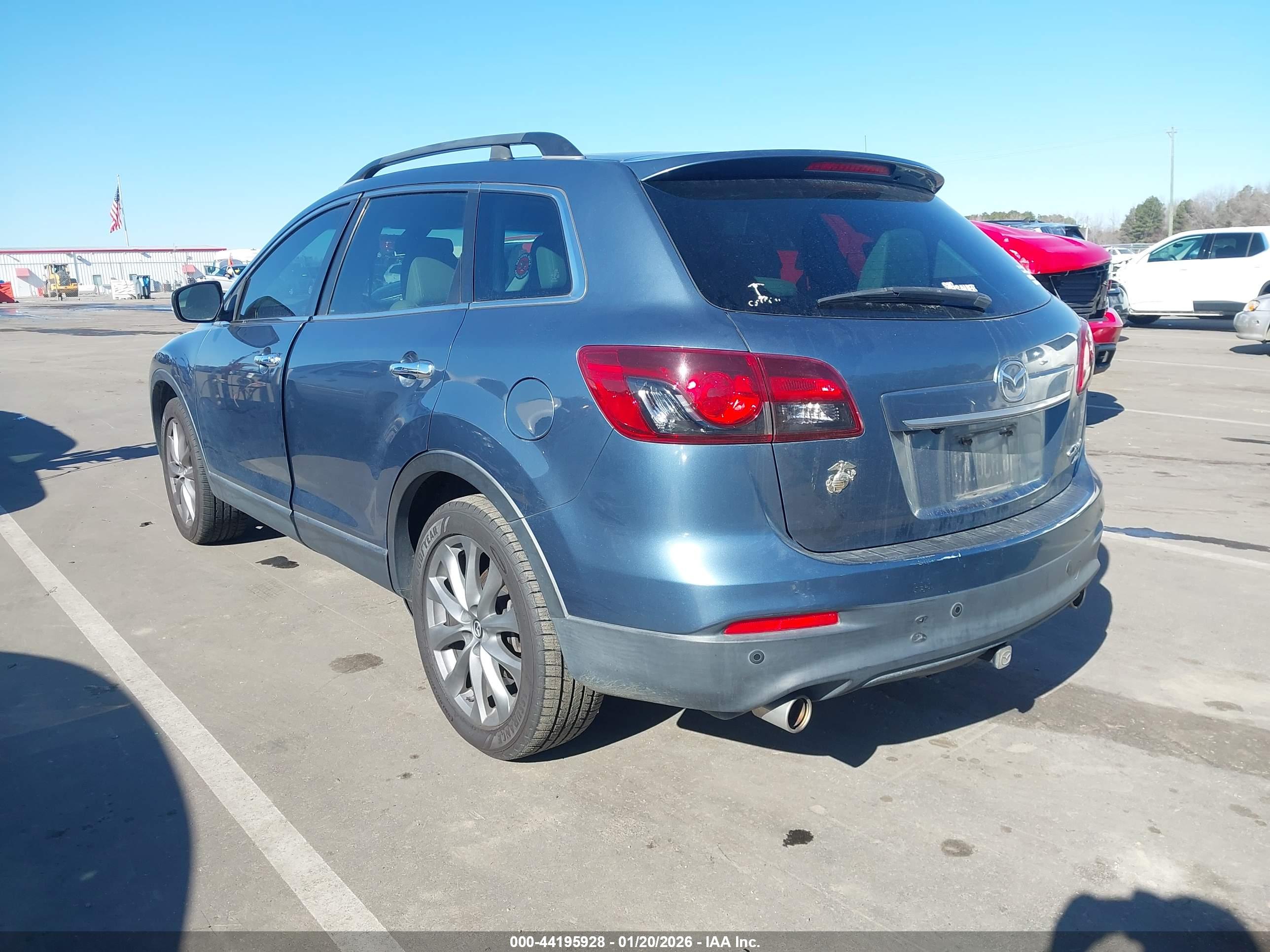 MAZDA CX-9 image 3