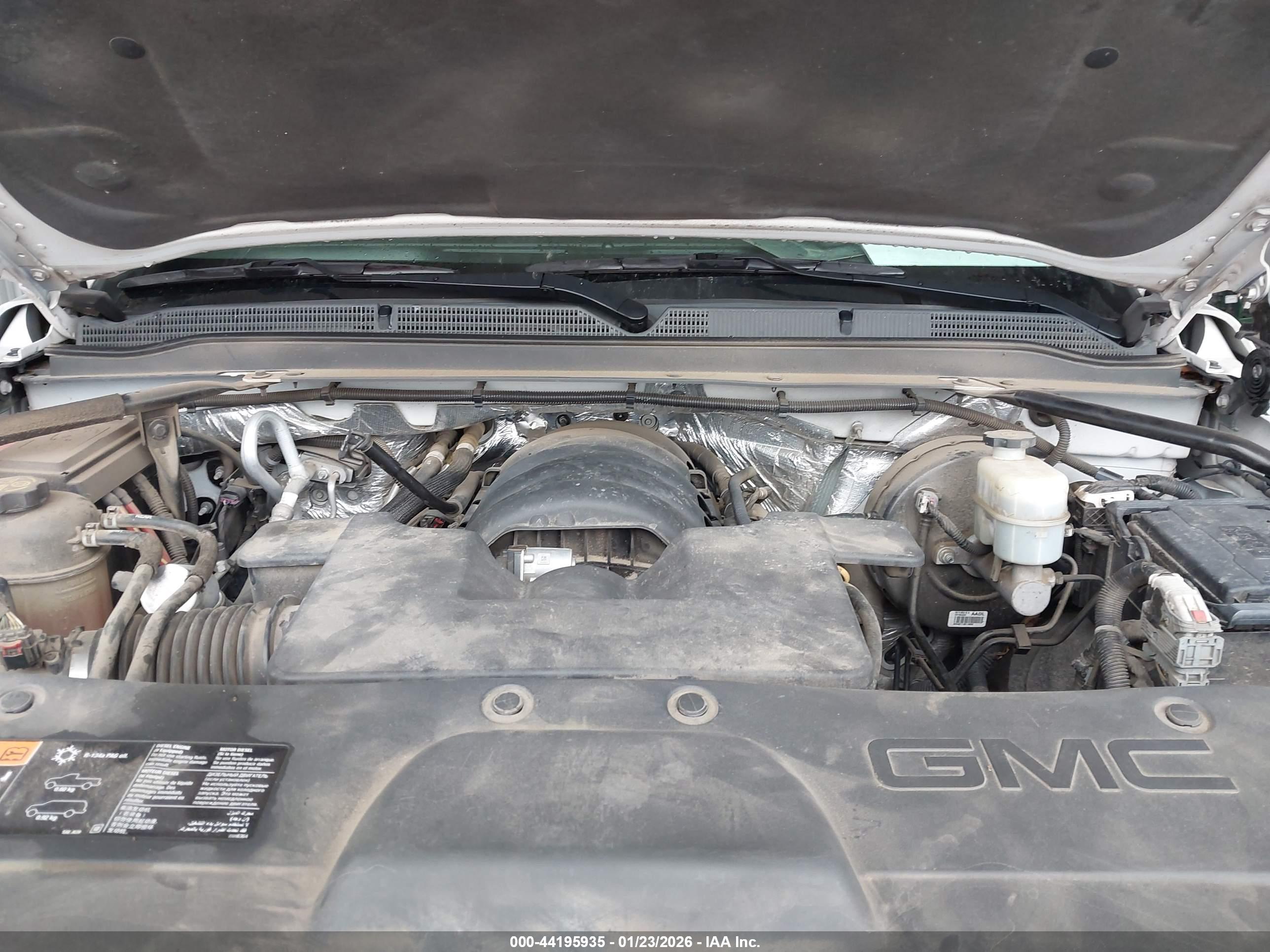 GMC YUKON image 10
