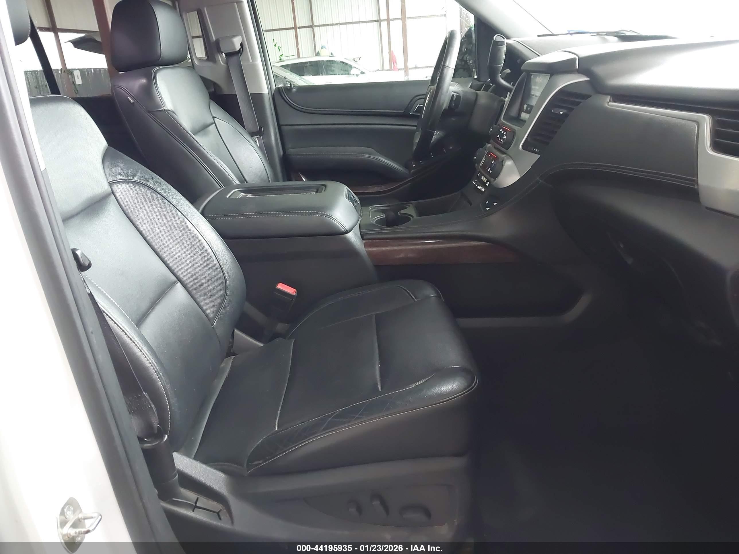 GMC YUKON image 5