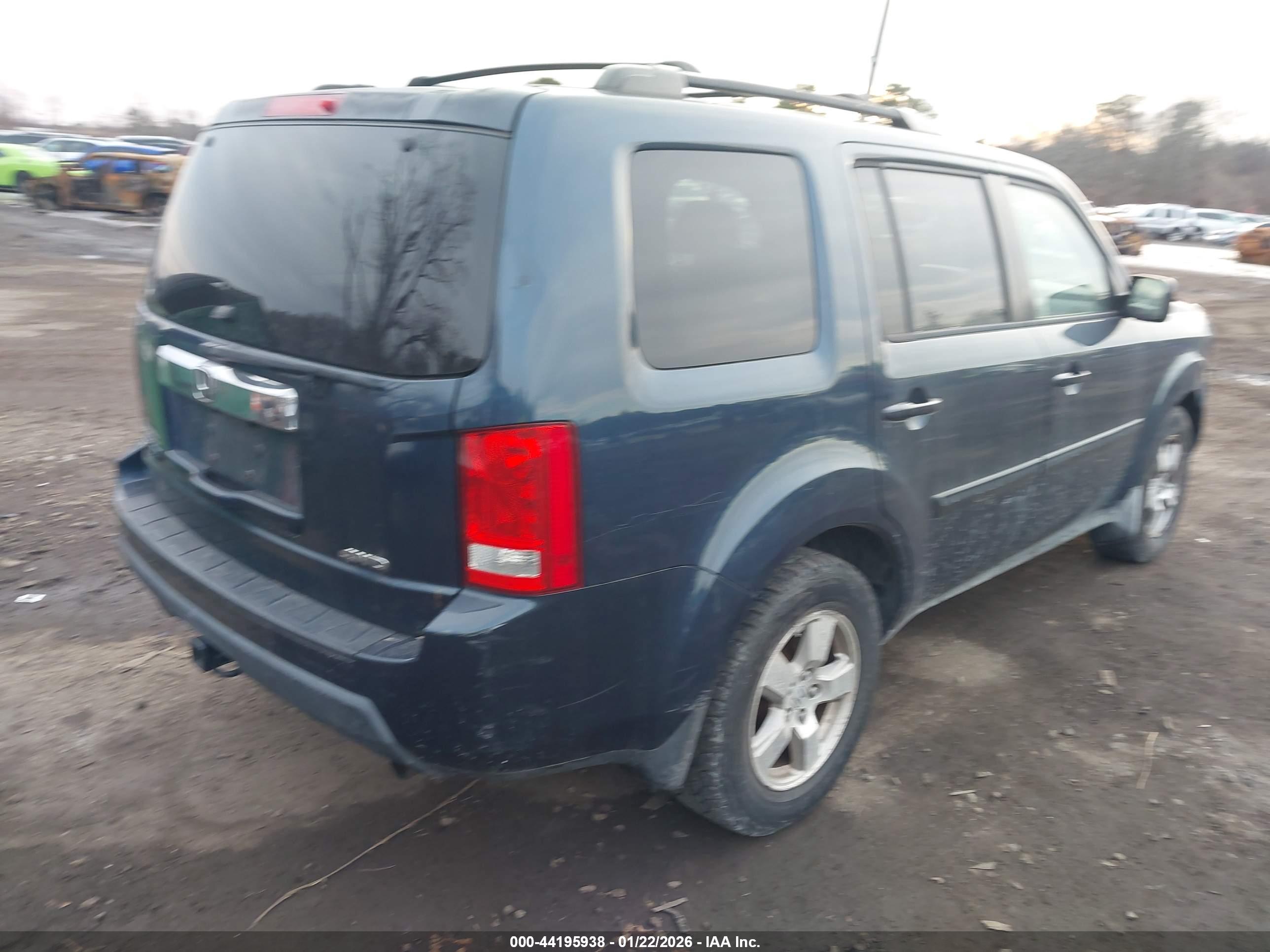 HONDA PILOT image 4
