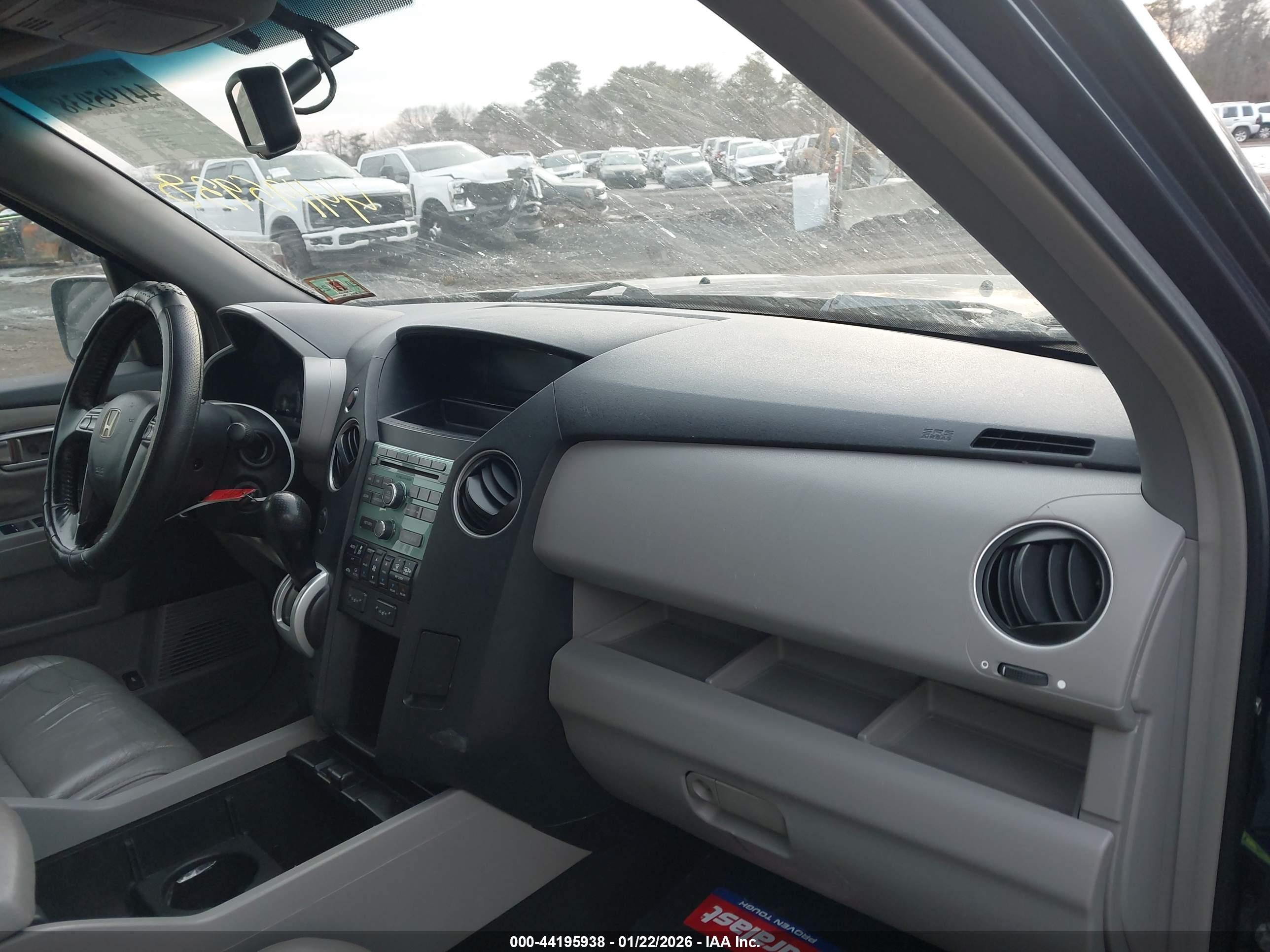 HONDA PILOT image 5