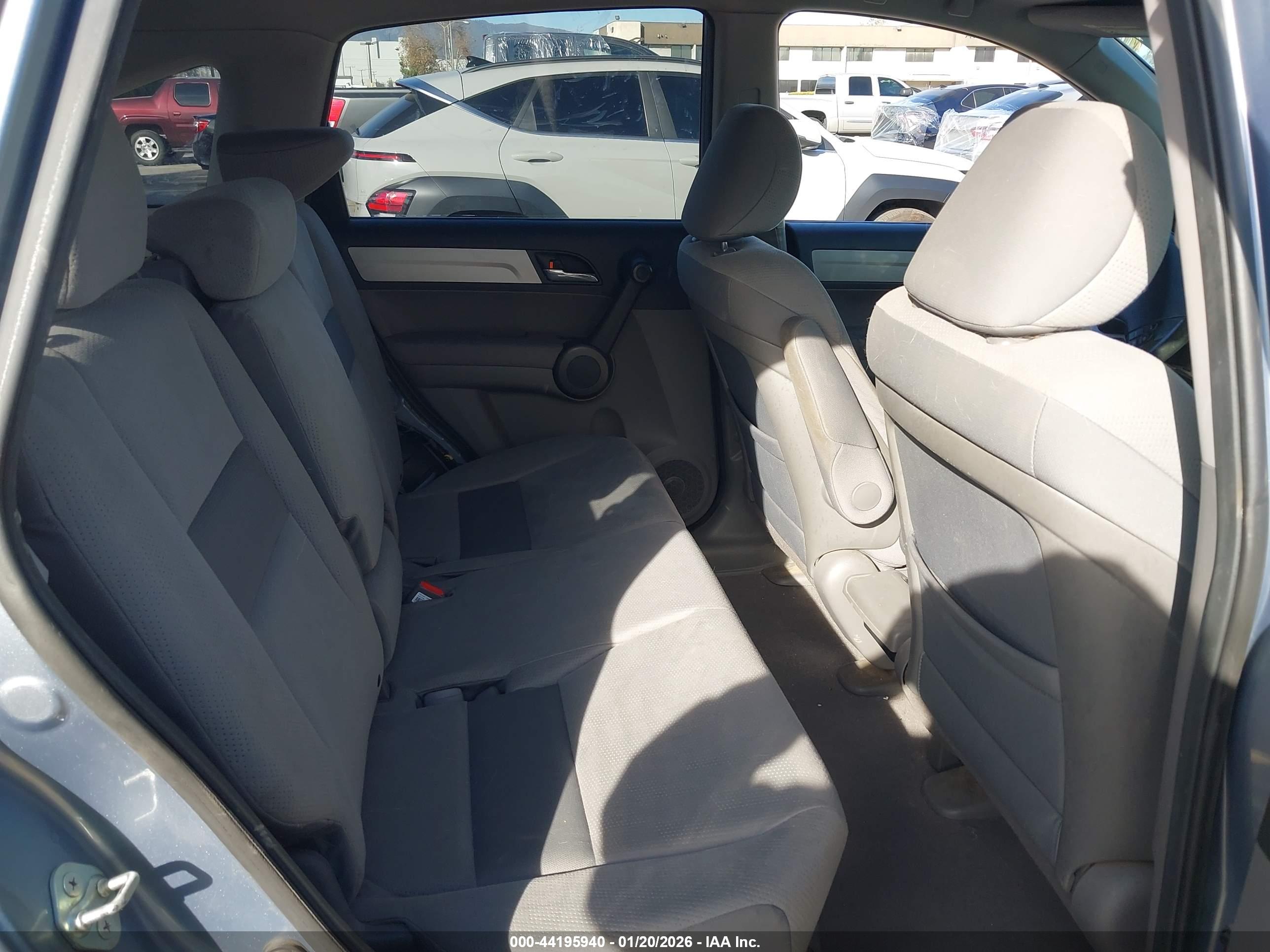 HONDA CR-V image 8
