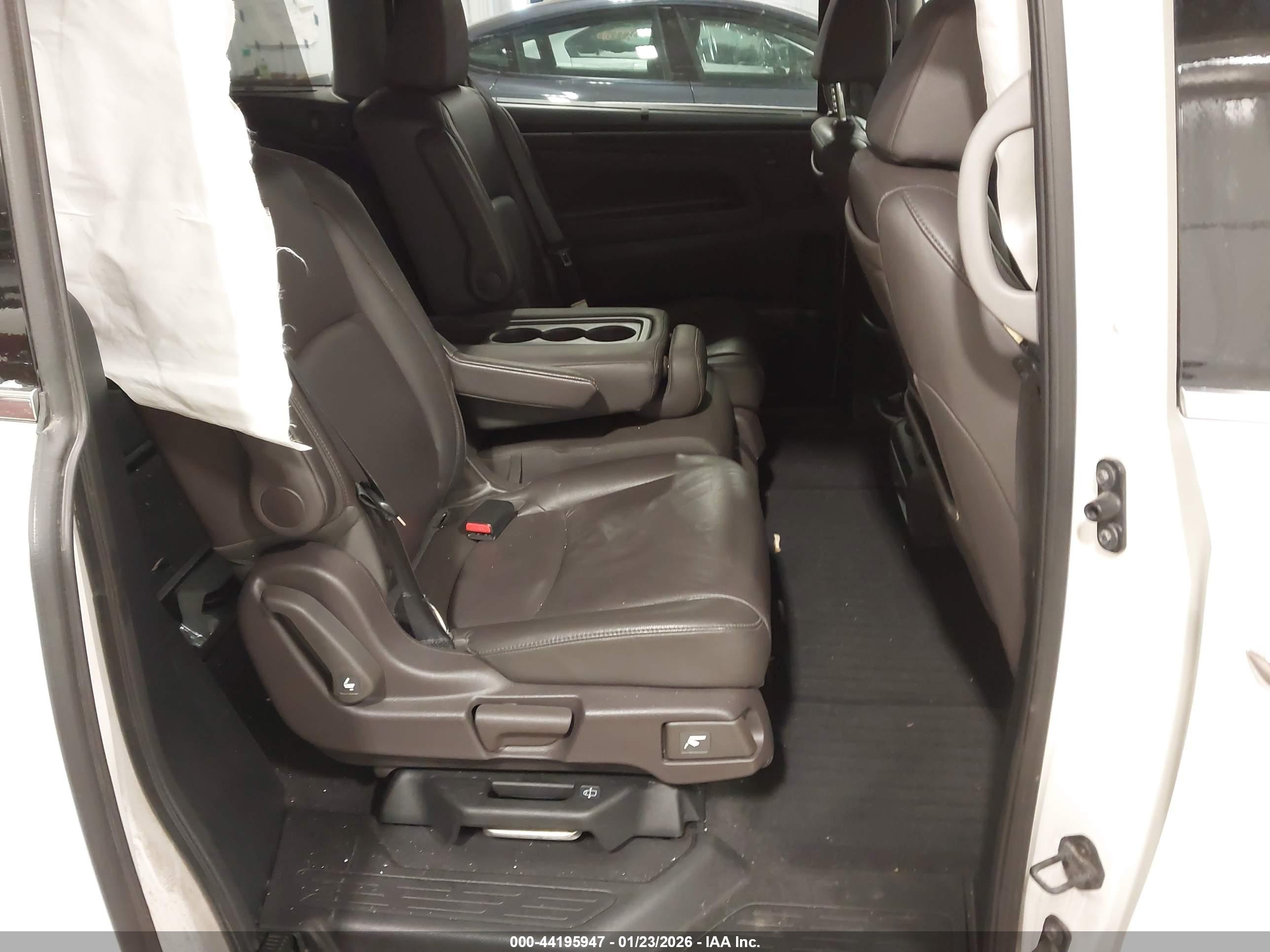 HONDA ODYSSEY image 8