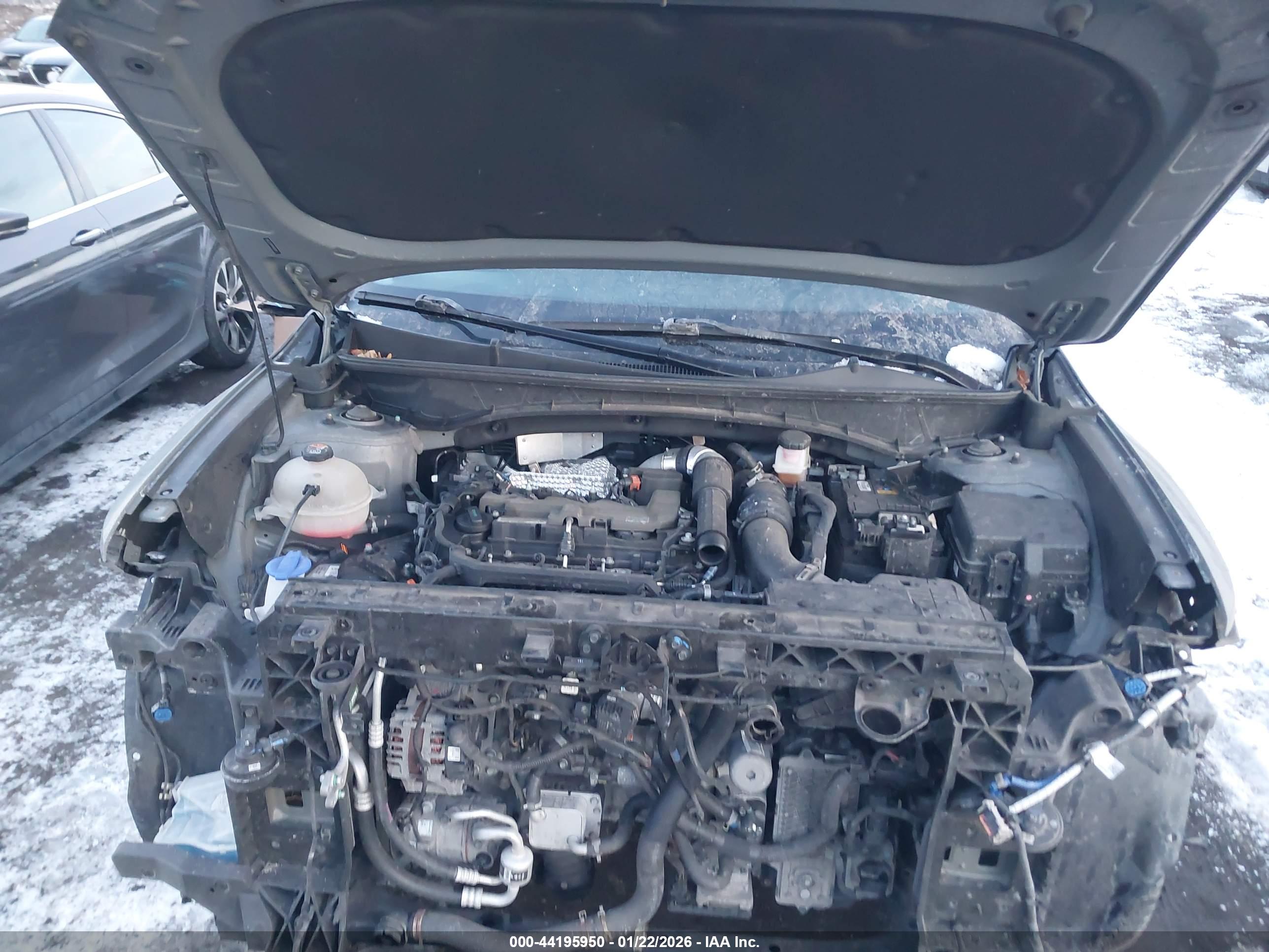 HYUNDAI SANTA image 10
