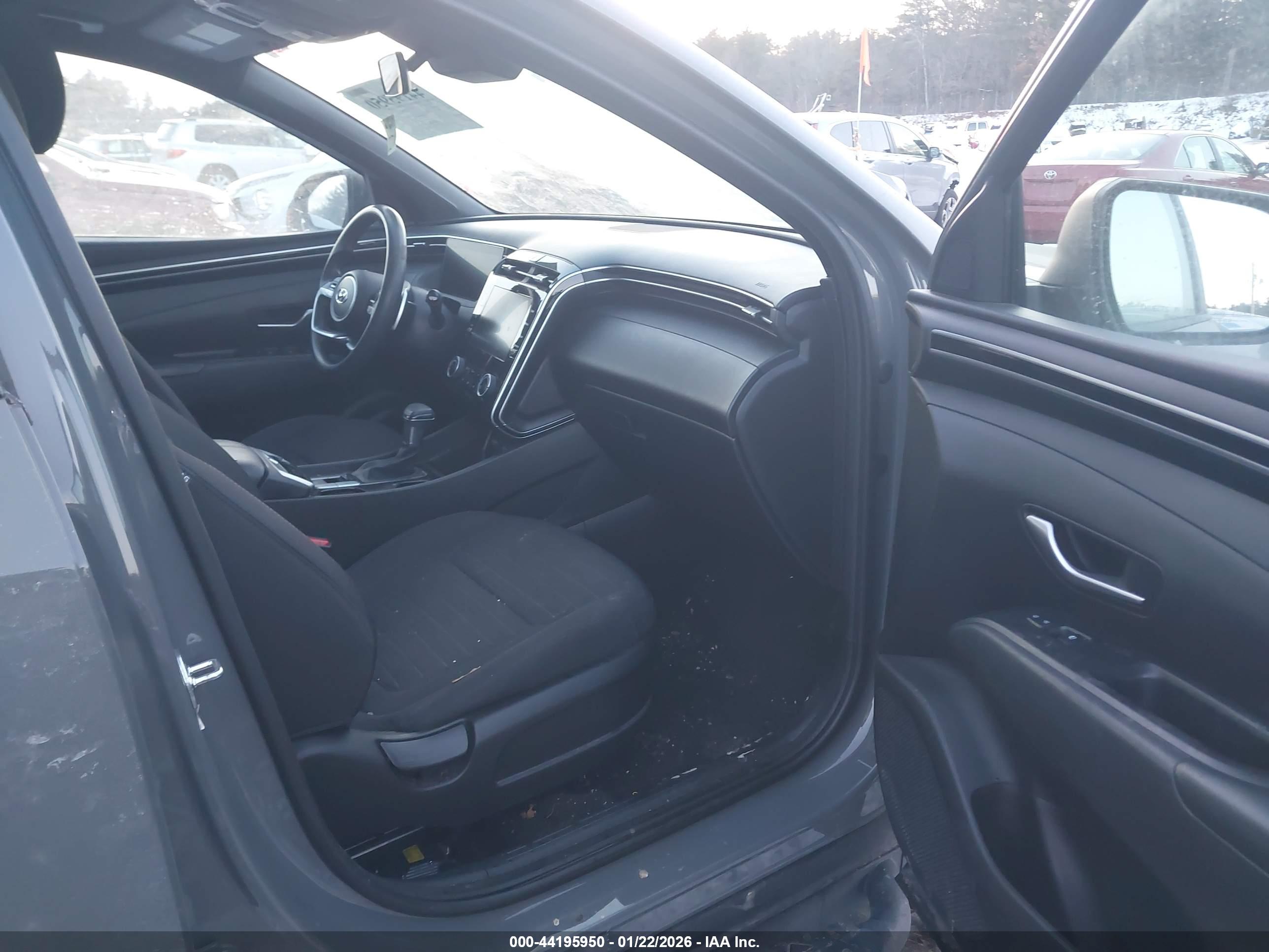 HYUNDAI SANTA image 5