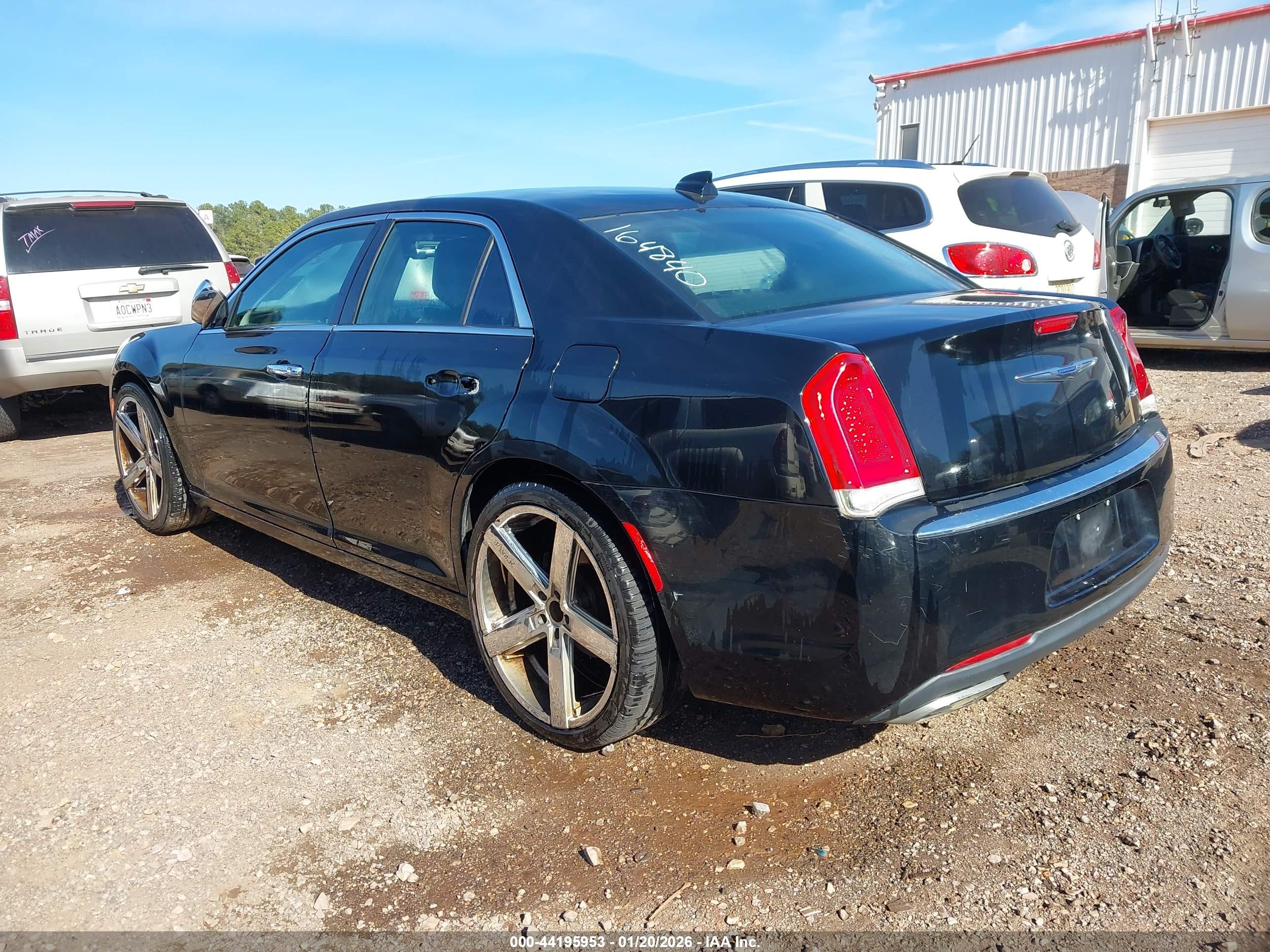 CHRYSLER 300 image 3