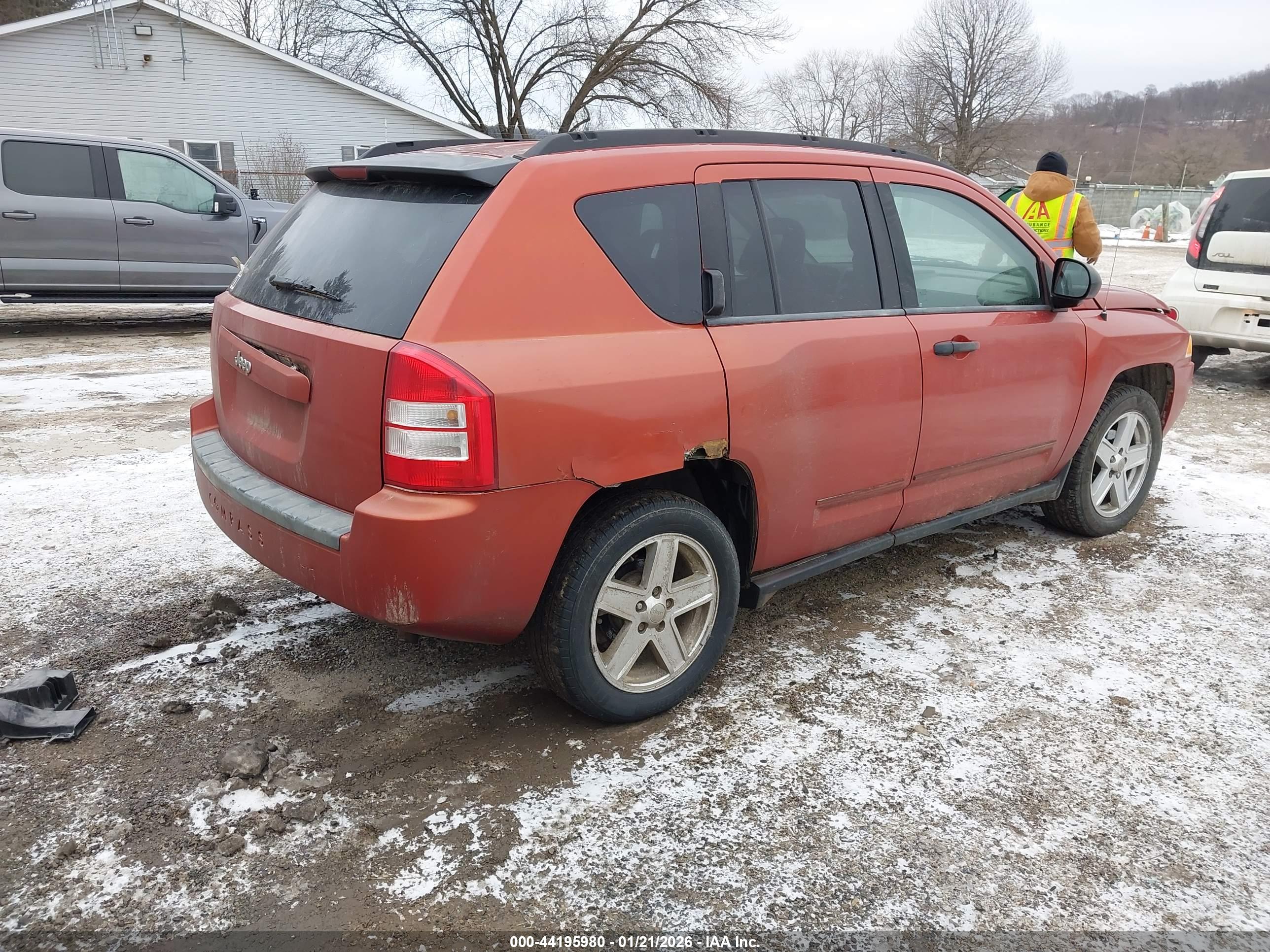 JEEP COMPASS image 4