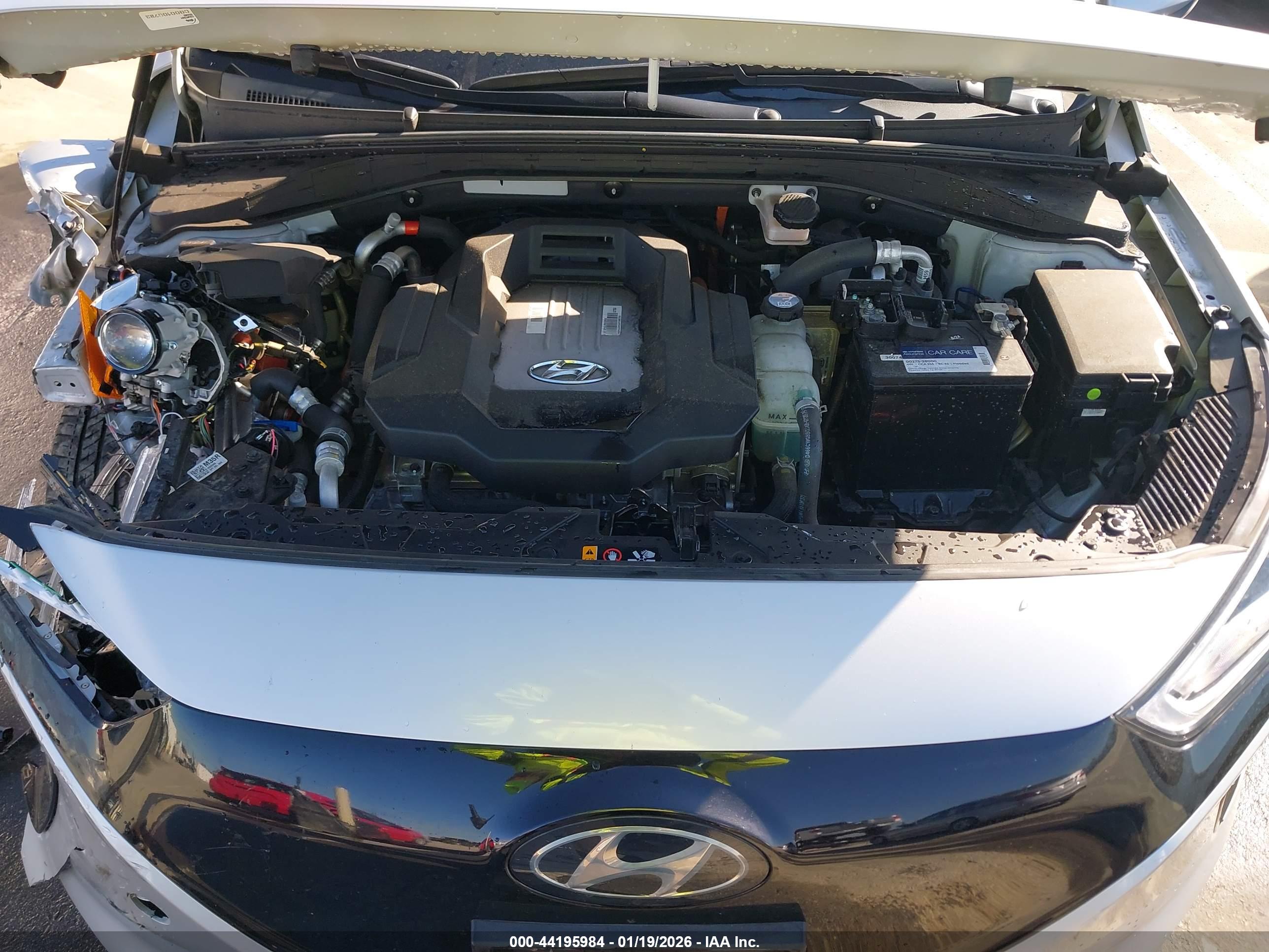 HYUNDAI IONIQ image 10