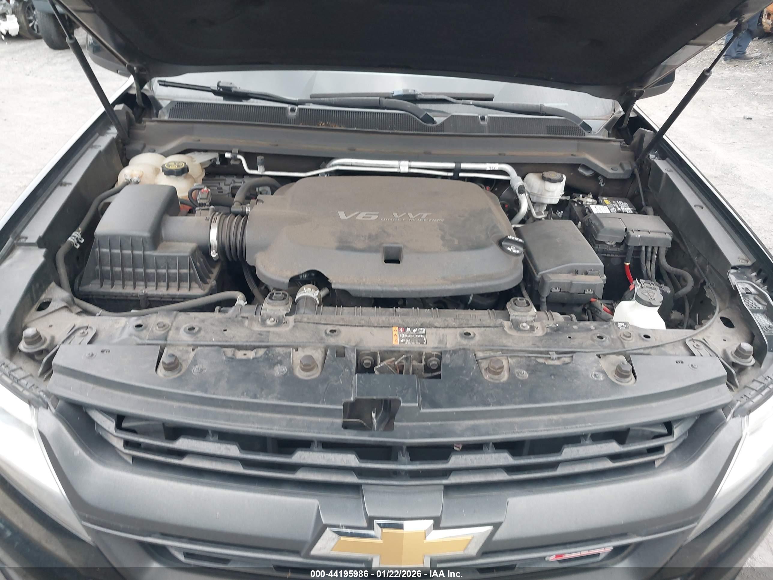 CHEVROLET COLORADO image 10