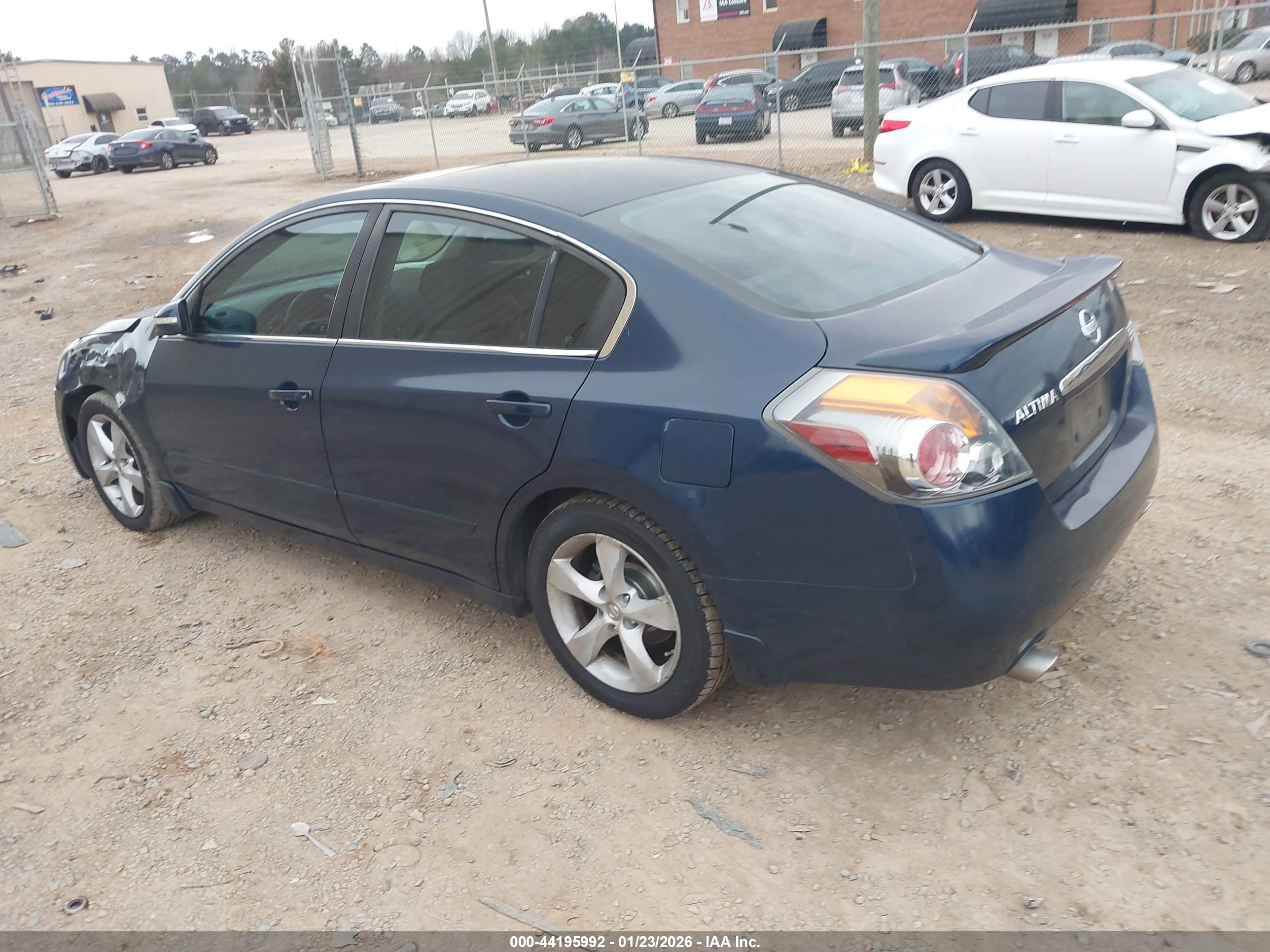 NISSAN ALTIMA image 3