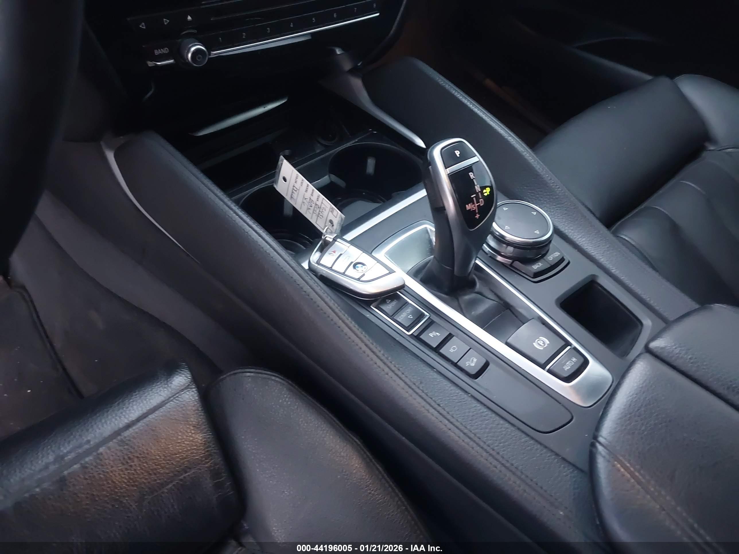 BMW X6 image 11