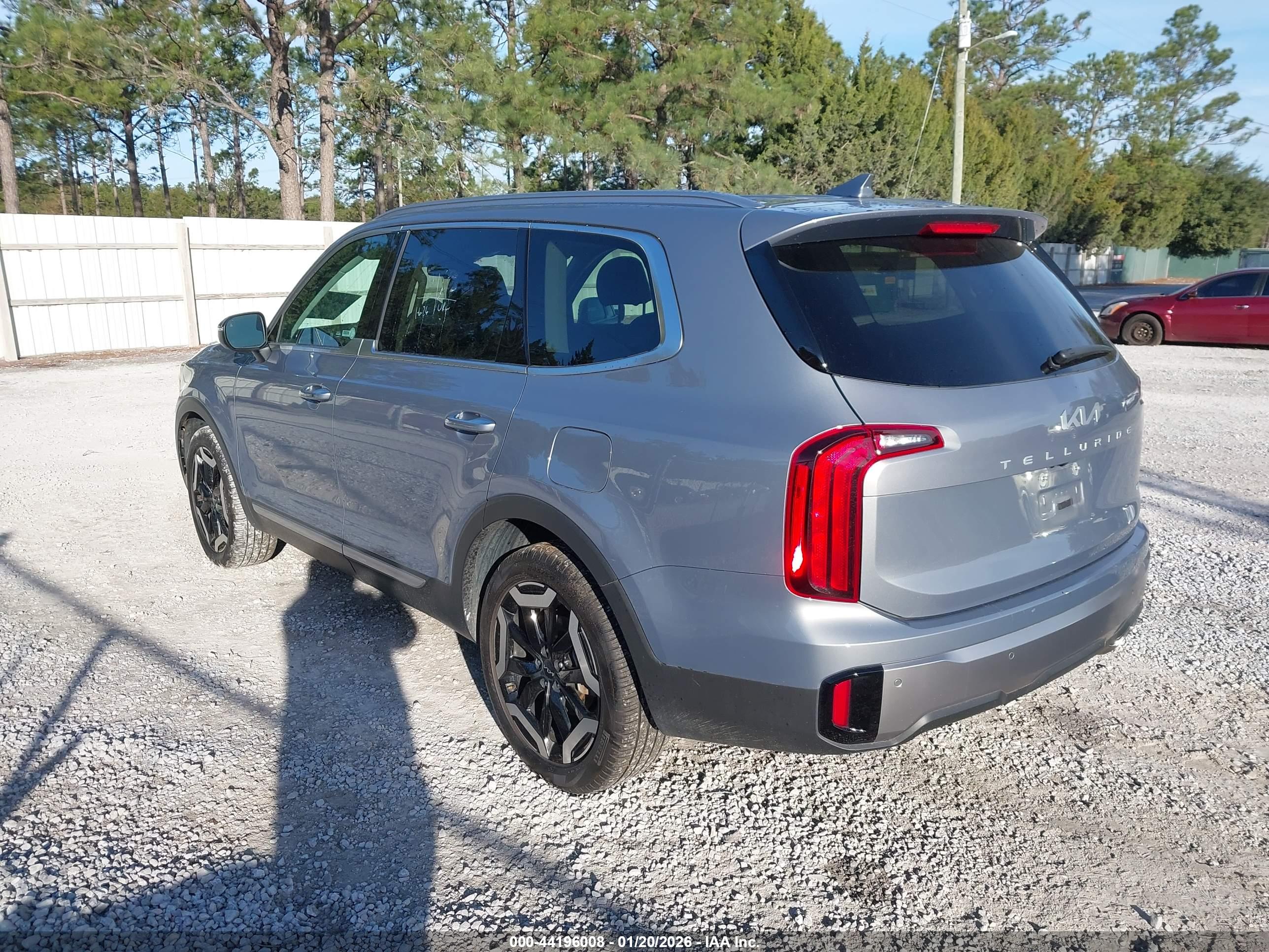 KIA TELLURIDE image 3