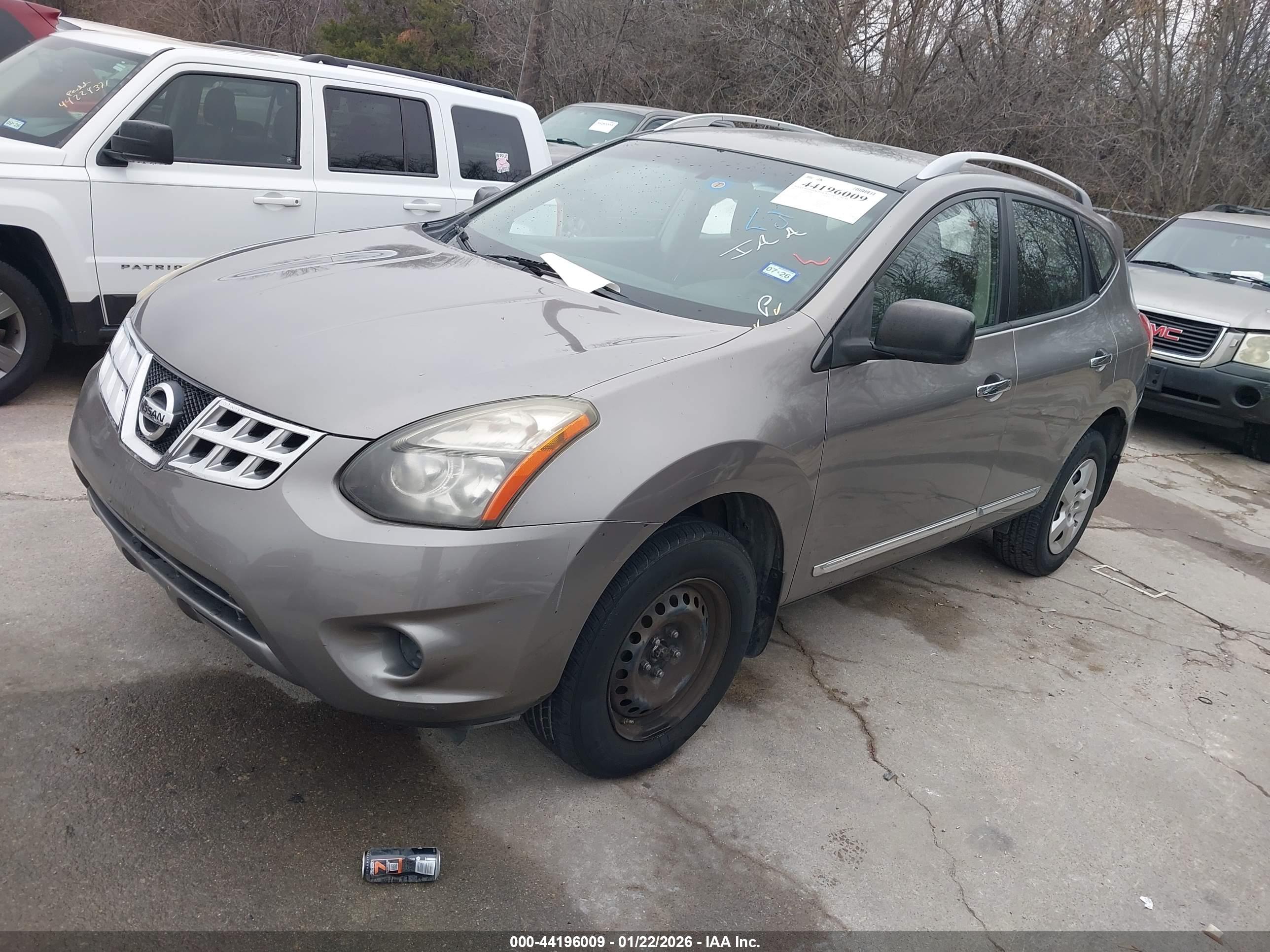 NISSAN ROGUE image 2