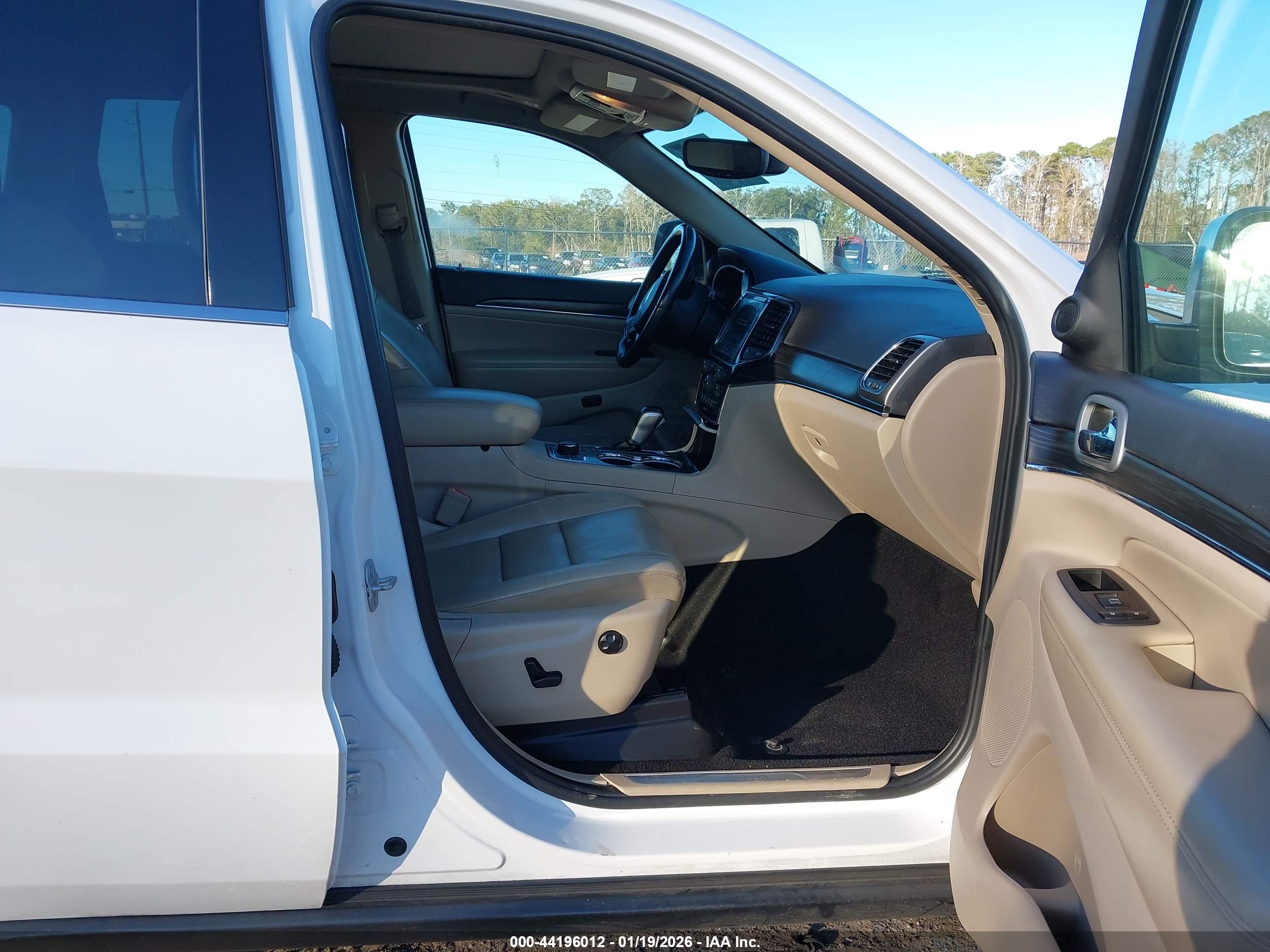 JEEP GRAND image 5
