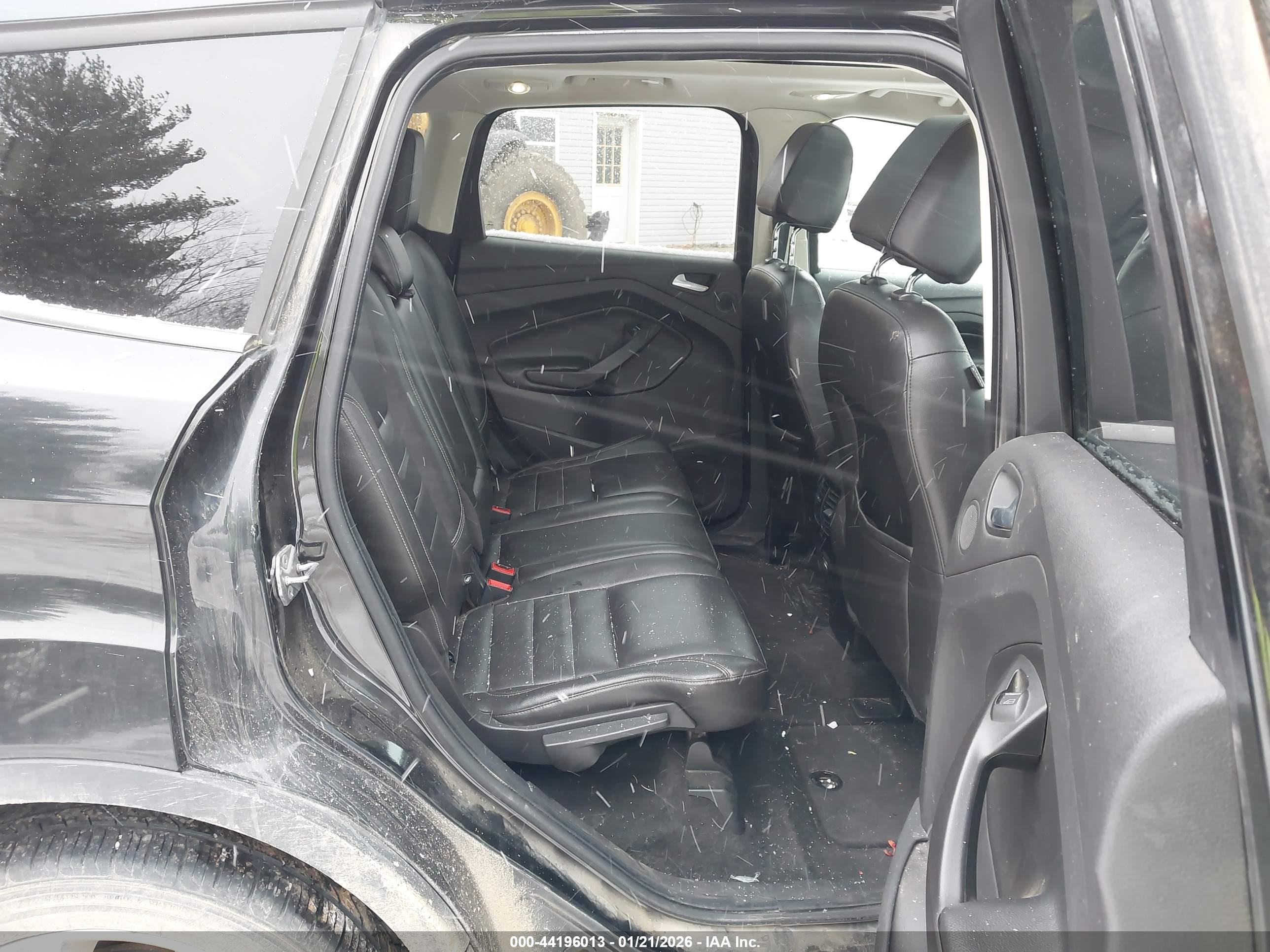 FORD ESCAPE image 8