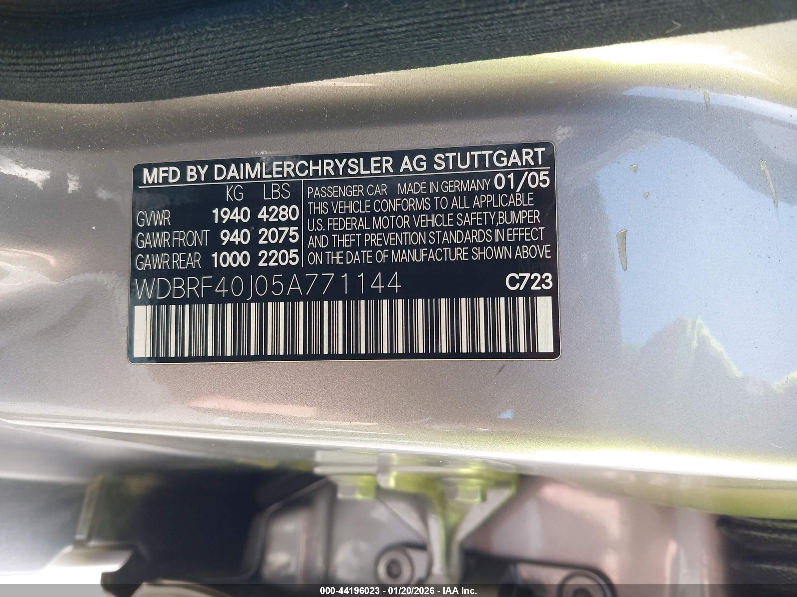 MERCEDES-BENZ C image 9