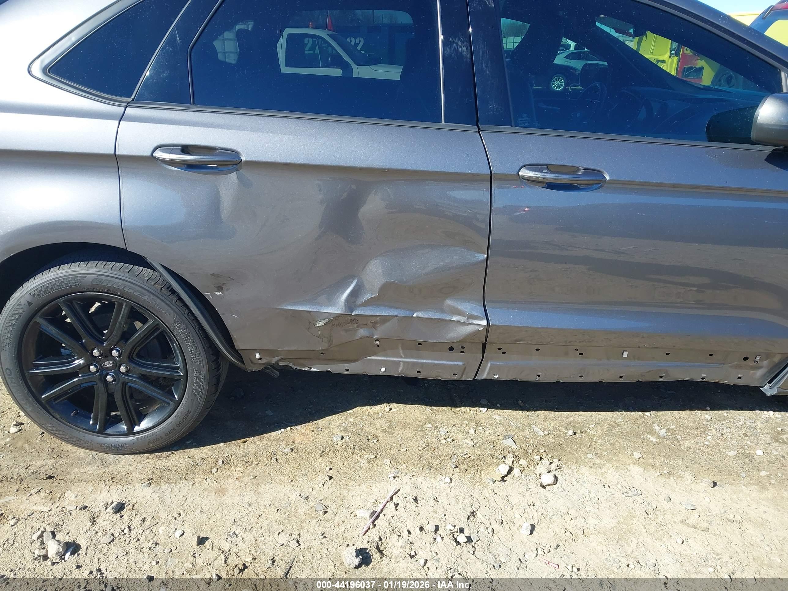 FORD EDGE image 6