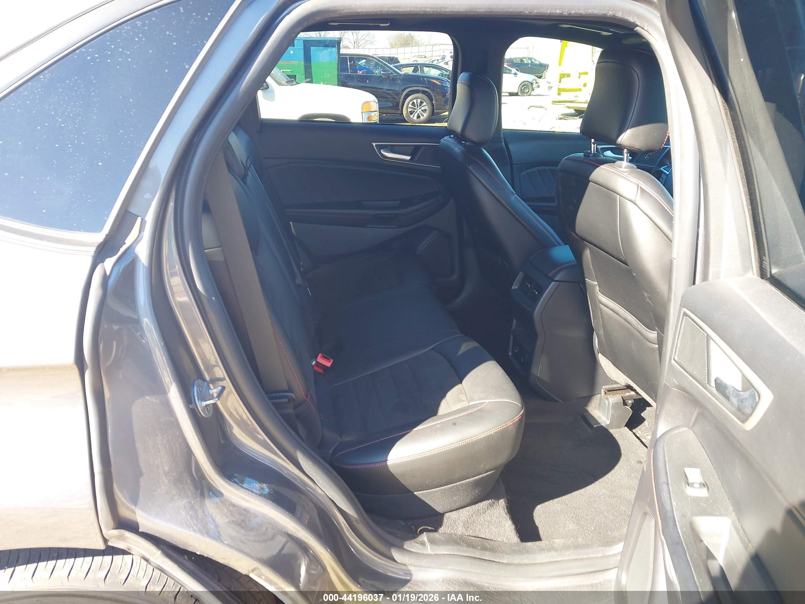 FORD EDGE image 8