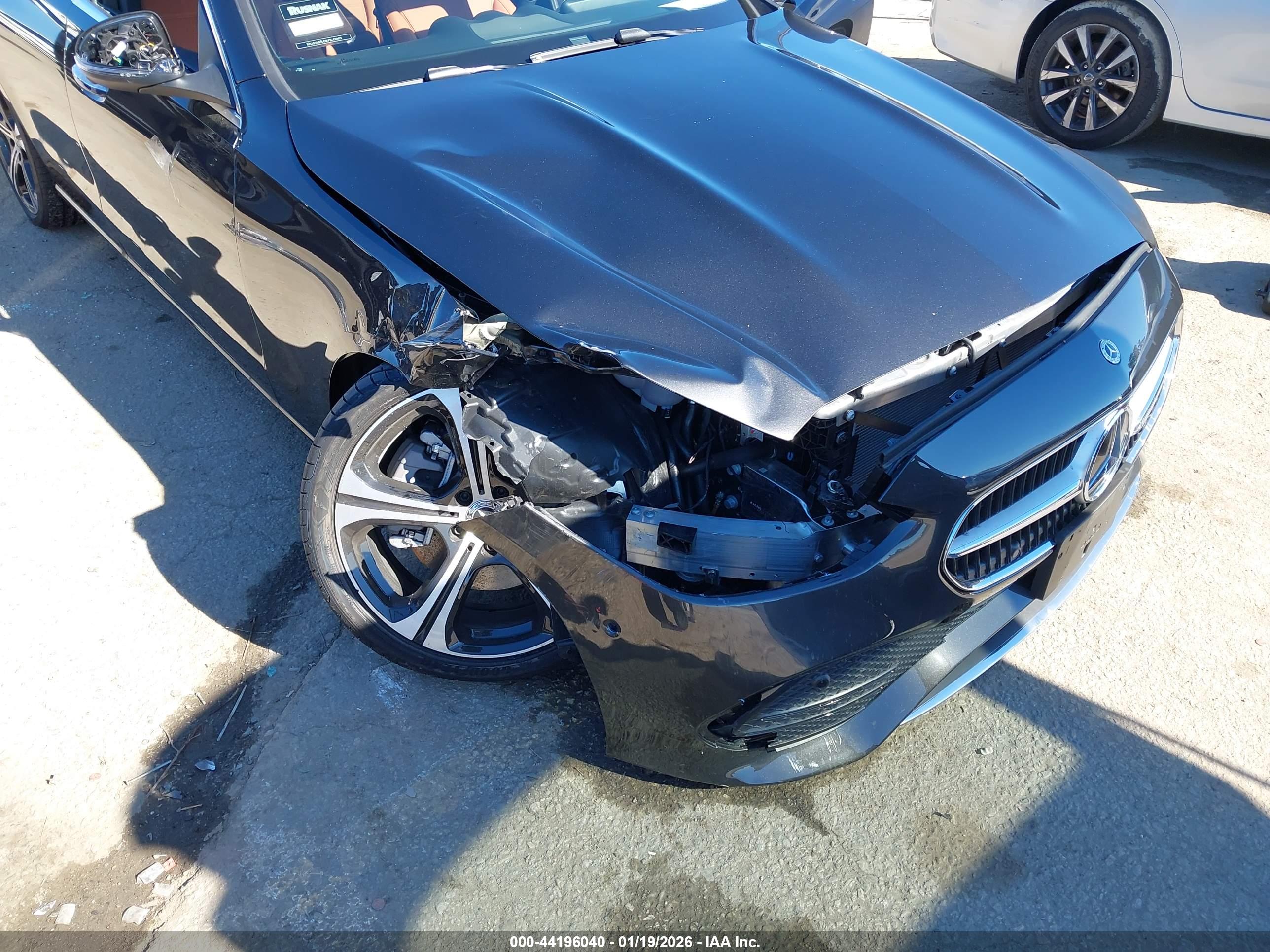 MERCEDES-BENZ C image 6
