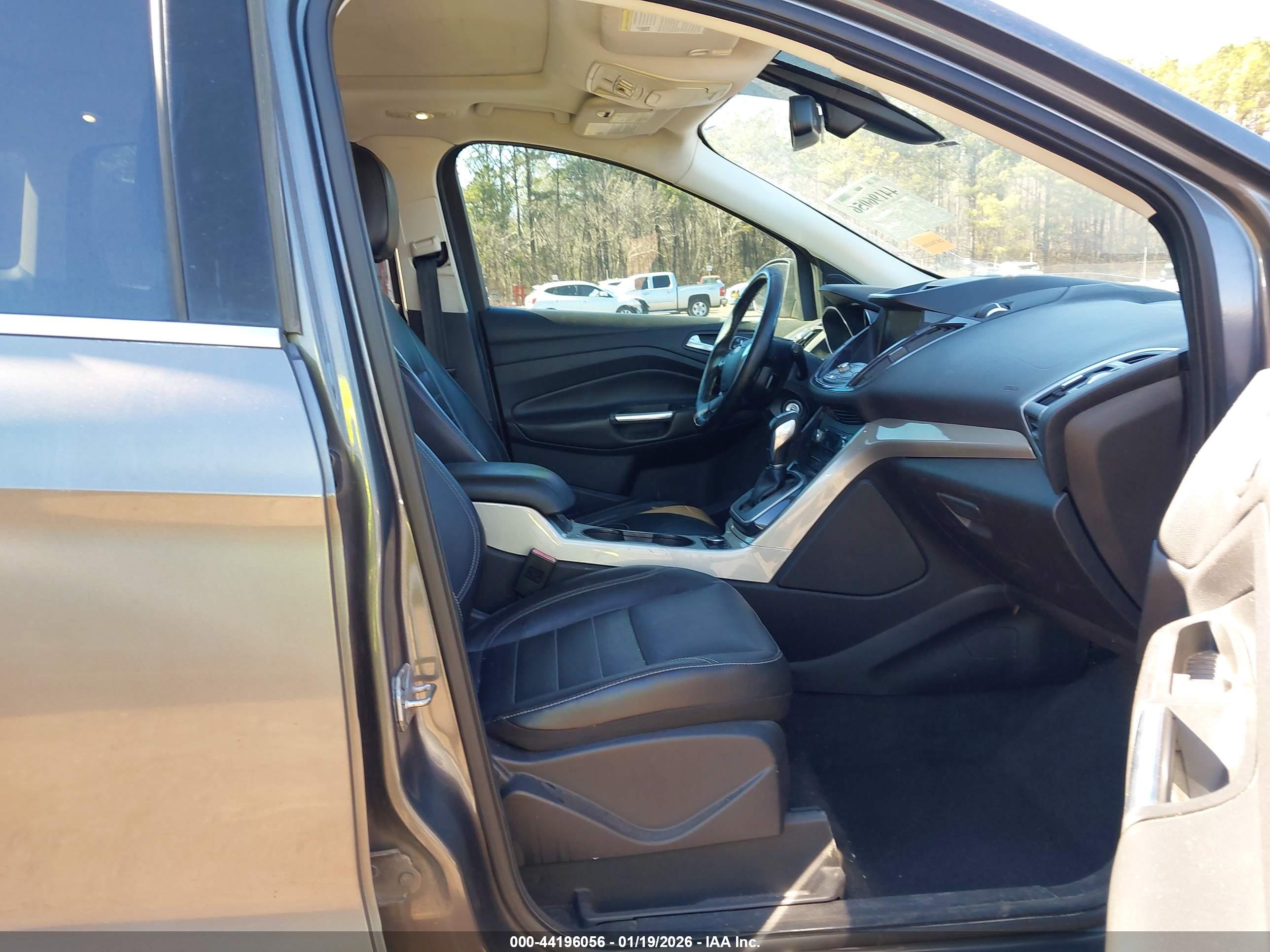 FORD ESCAPE image 5