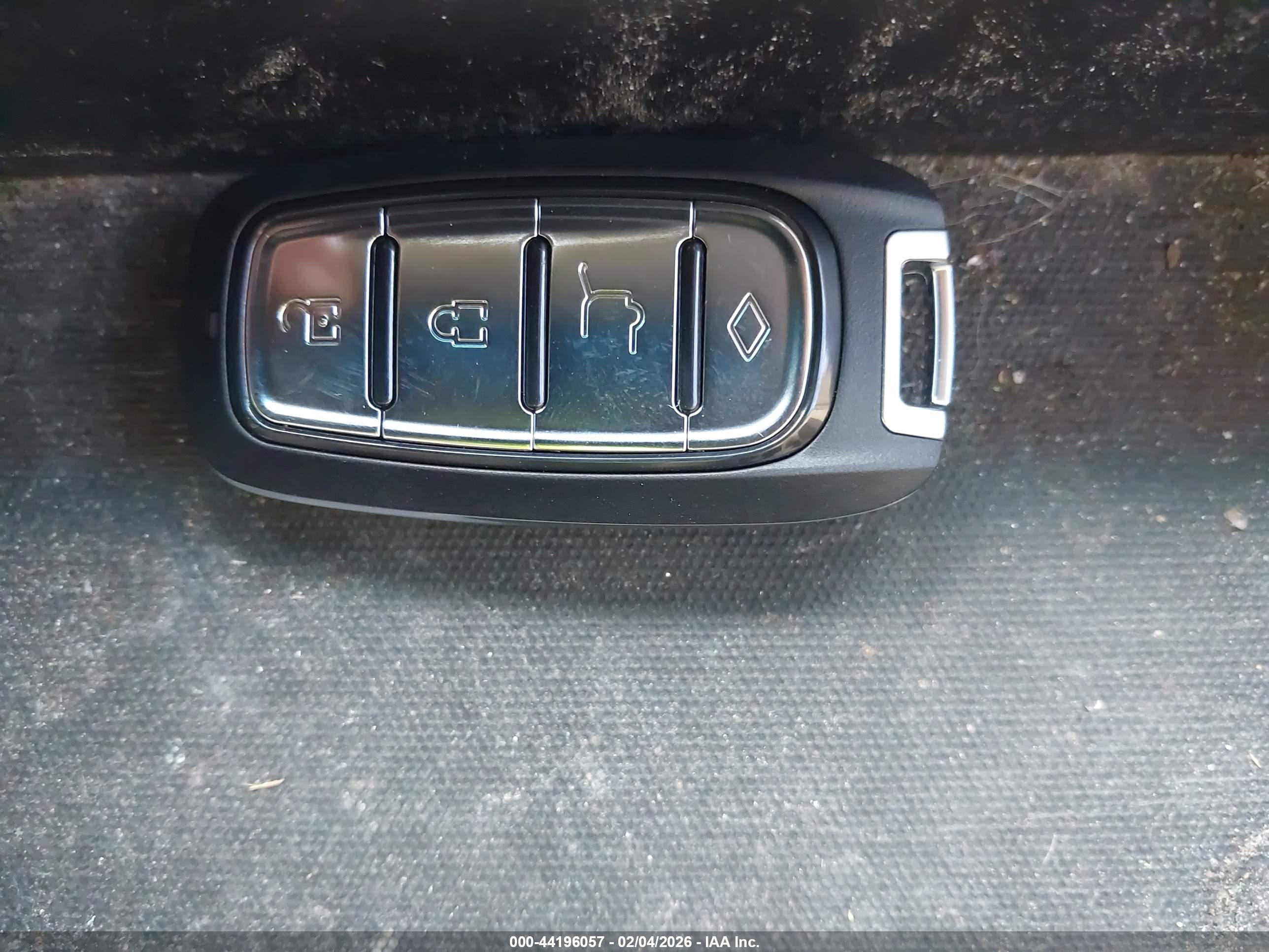 NISSAN QUEST image 11