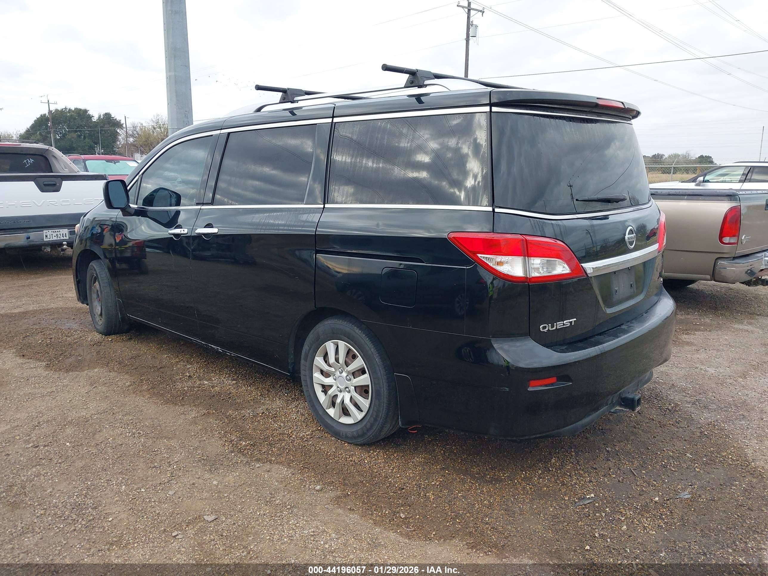 NISSAN QUEST image 3
