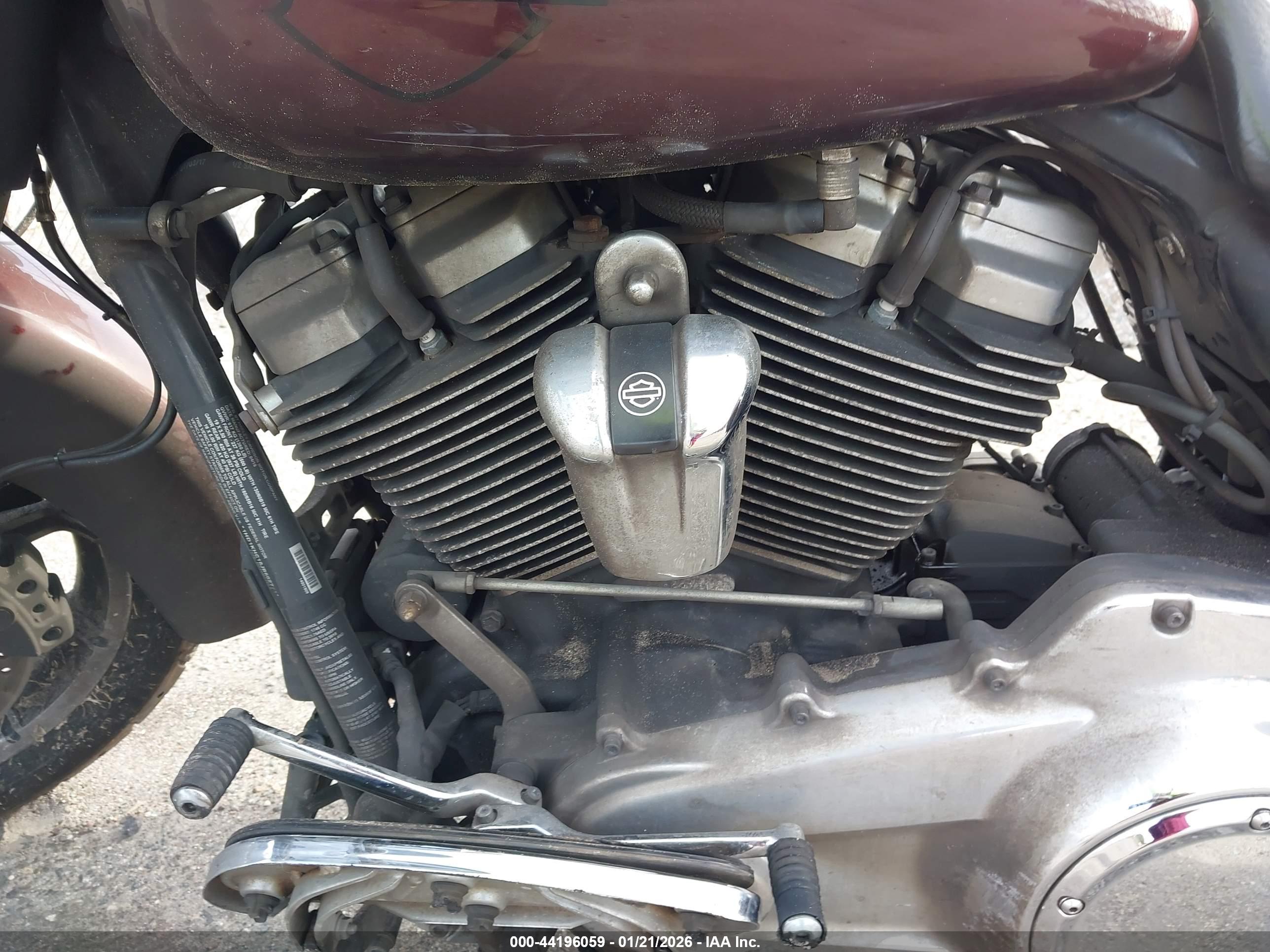 HARLEY-DAVIDSON FLTRX image 9
