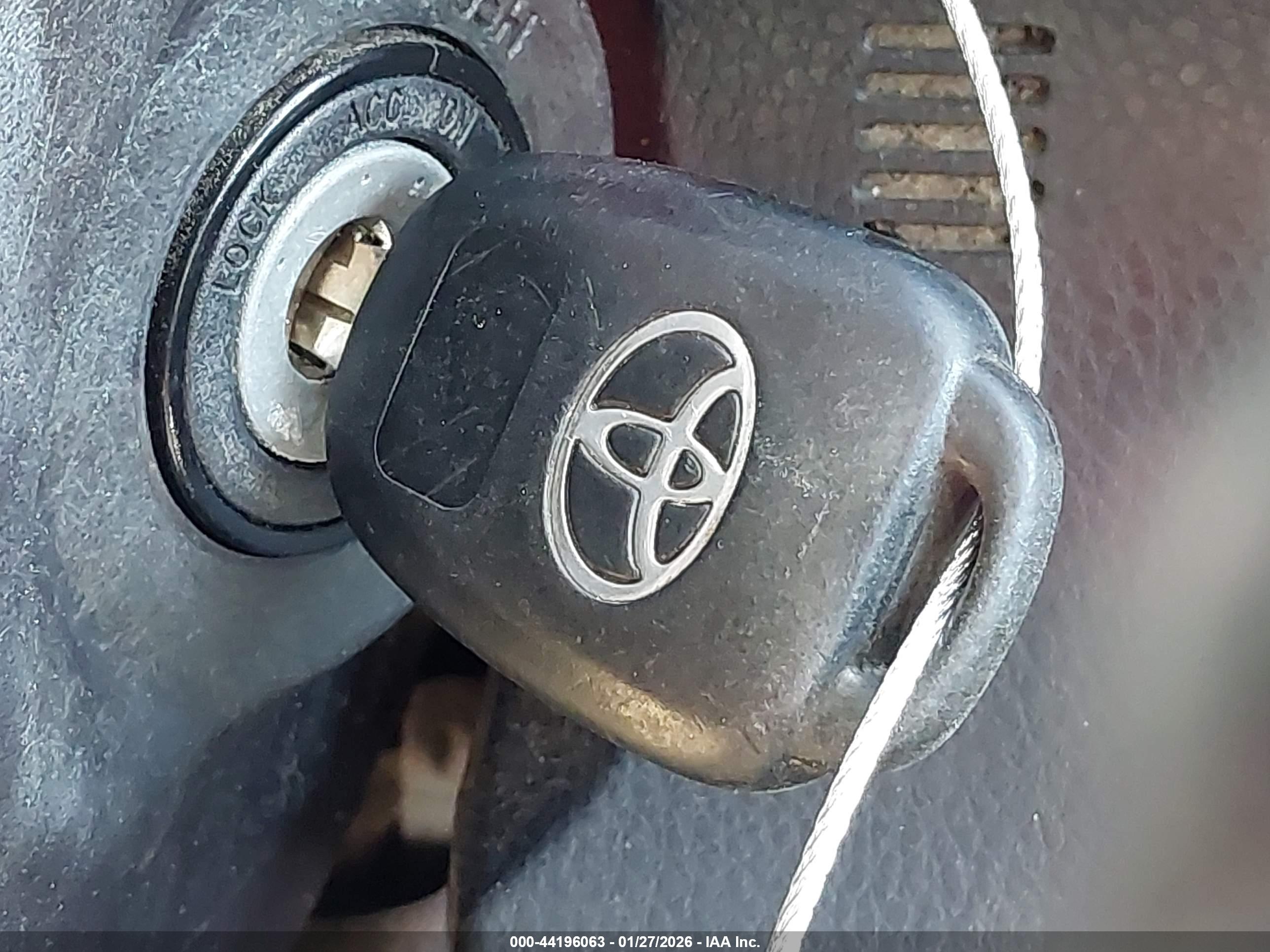 TOYOTA COROLLA image 11