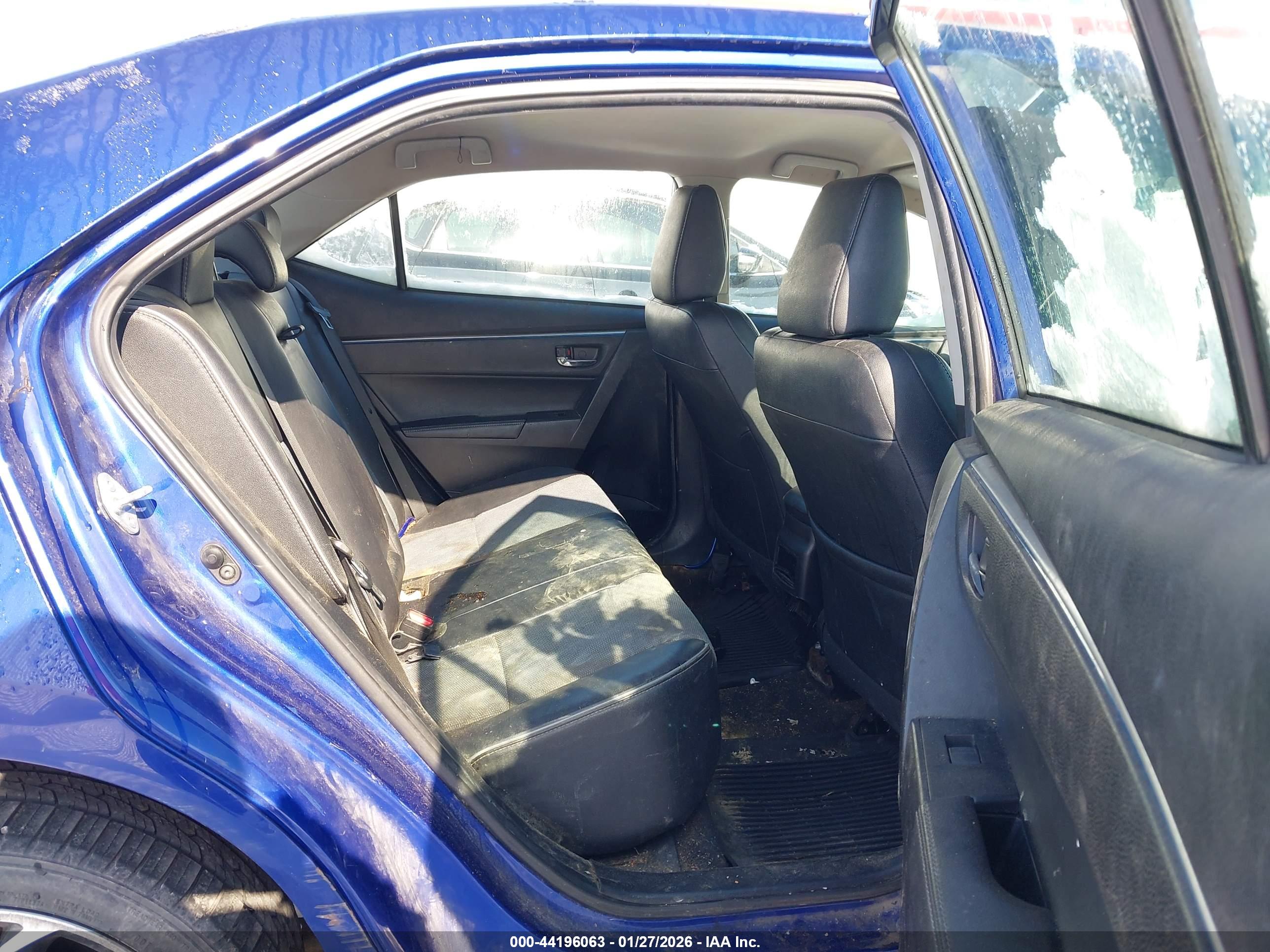TOYOTA COROLLA image 8