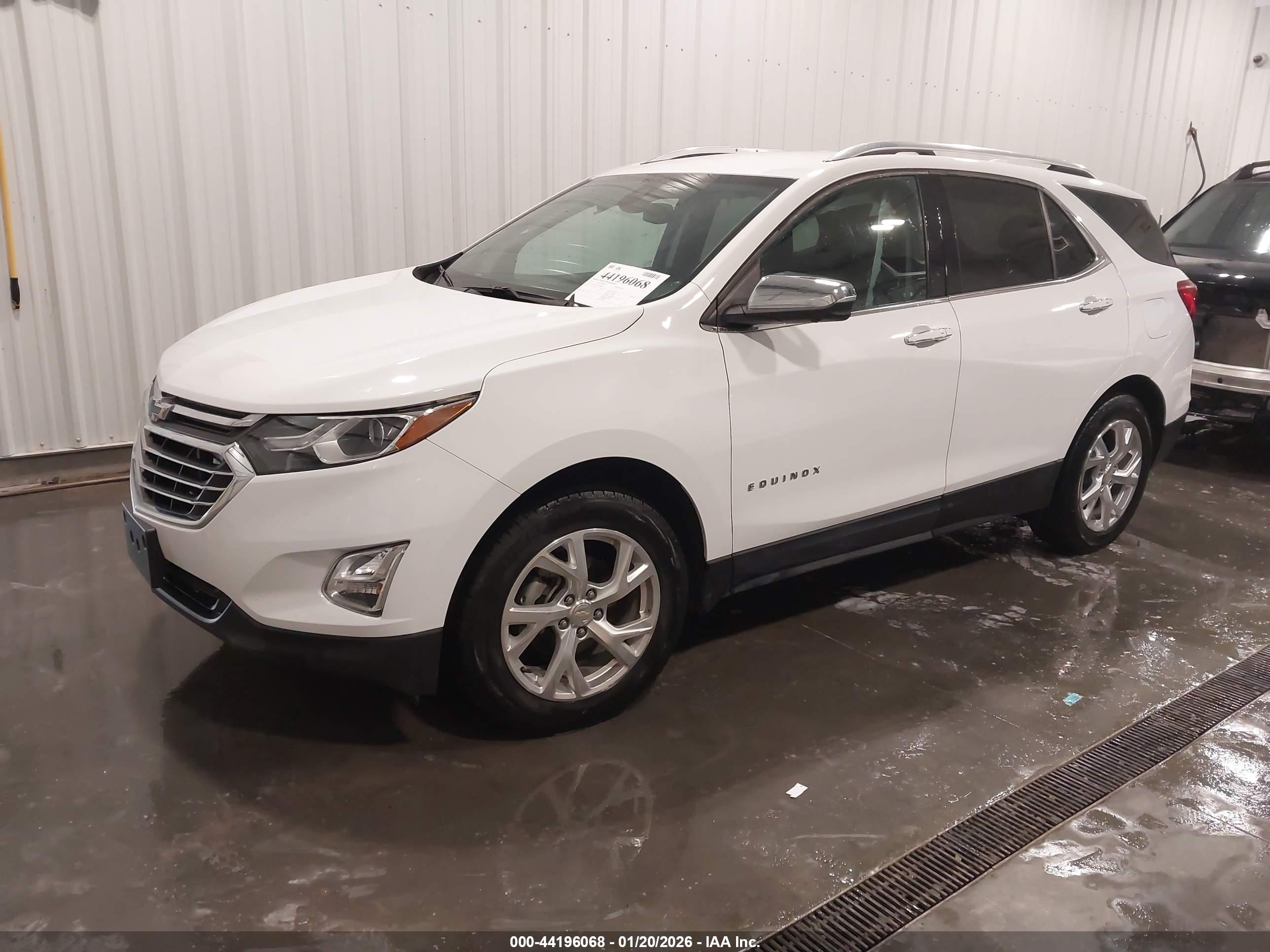 CHEVROLET EQUINOX image 2