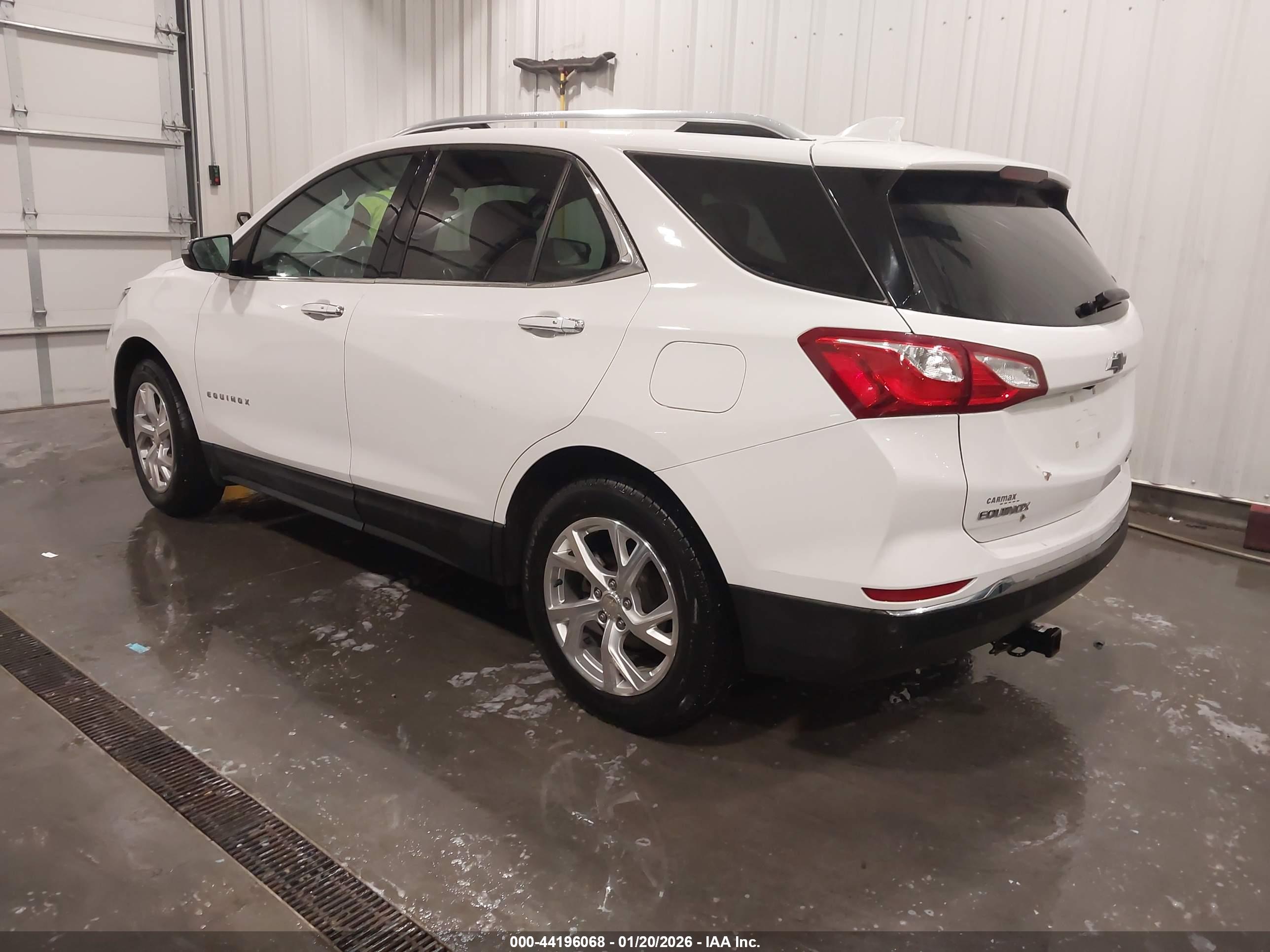 CHEVROLET EQUINOX image 3