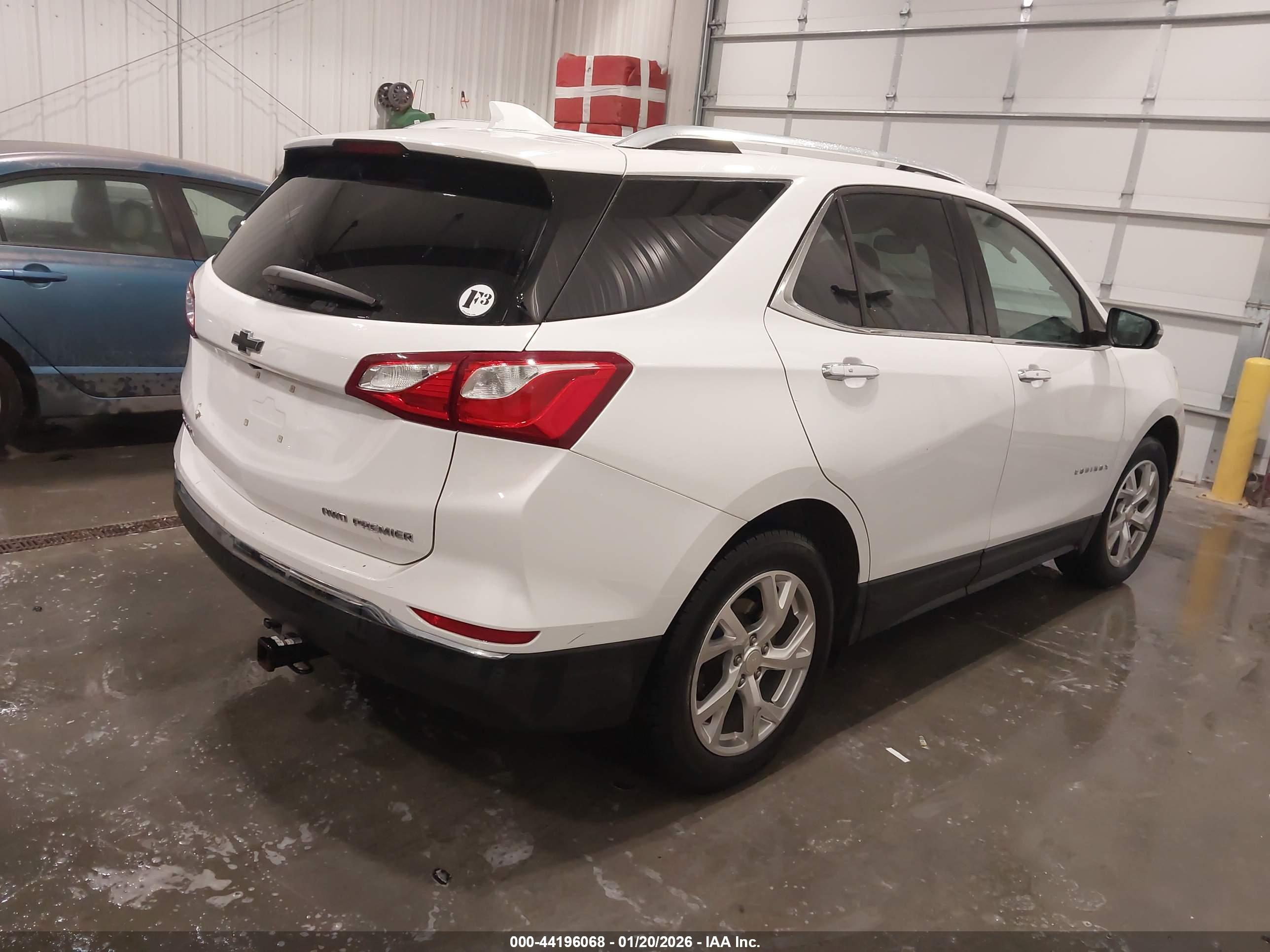 CHEVROLET EQUINOX image 4