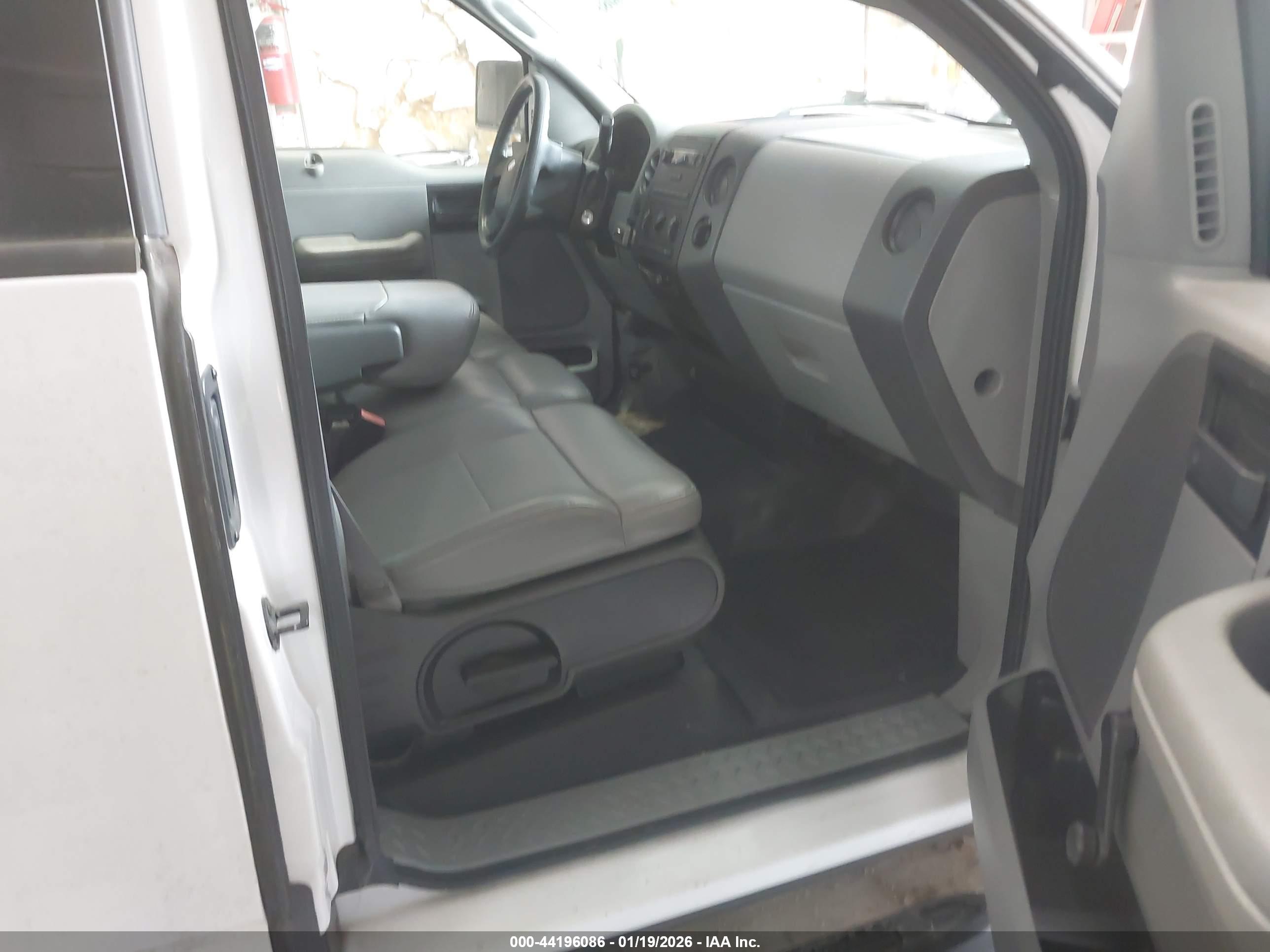 FORD F-150 image 5
