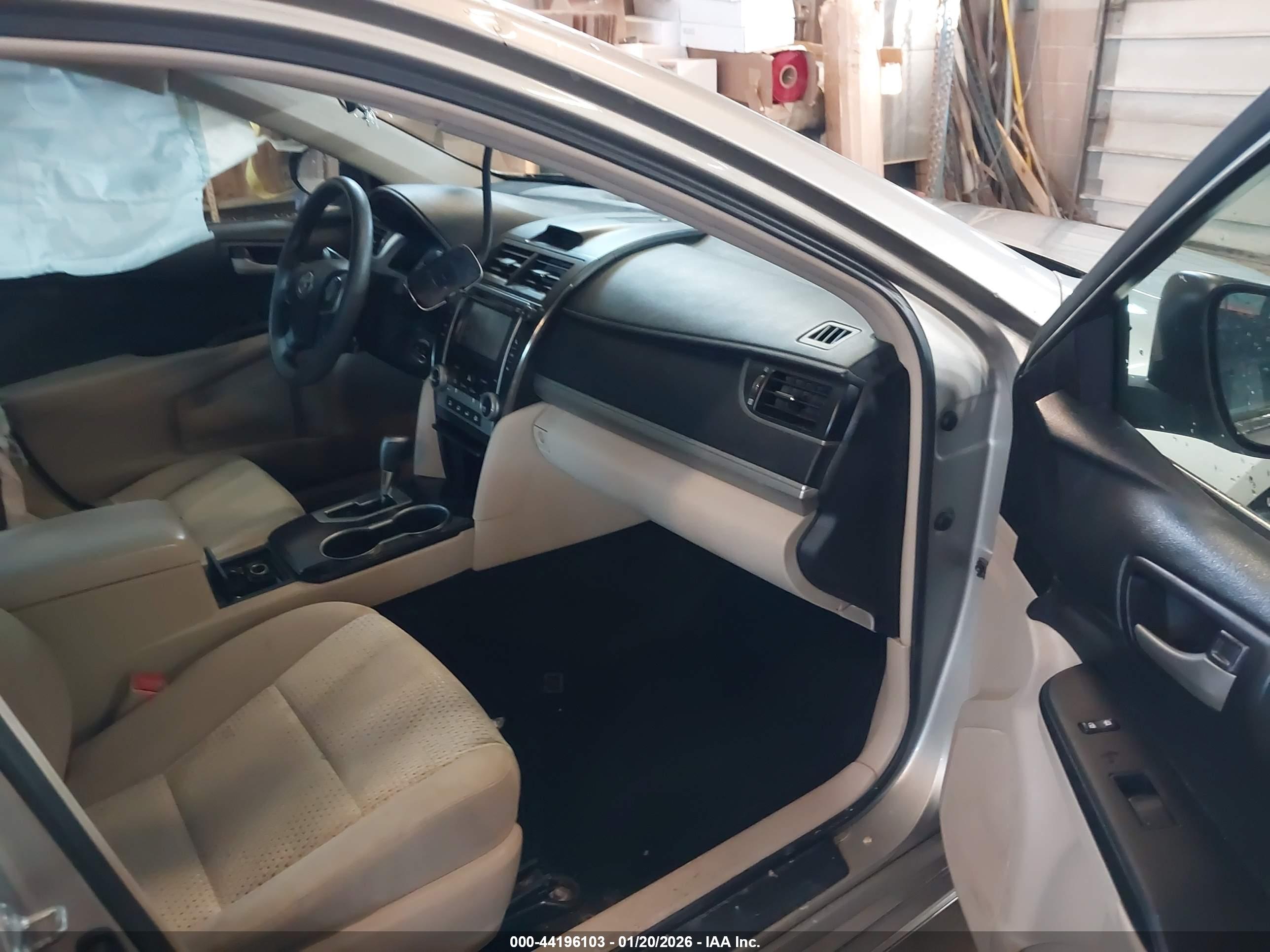 TOYOTA CAMRY image 5