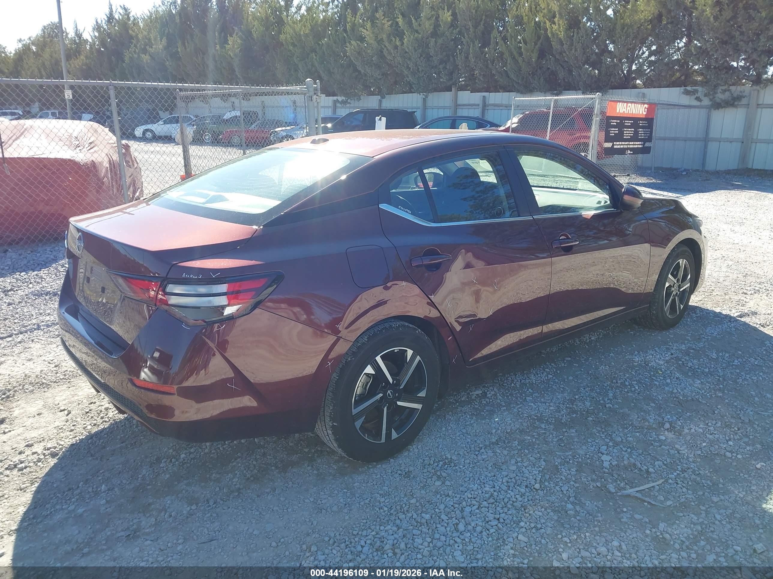 NISSAN SENTRA image 4