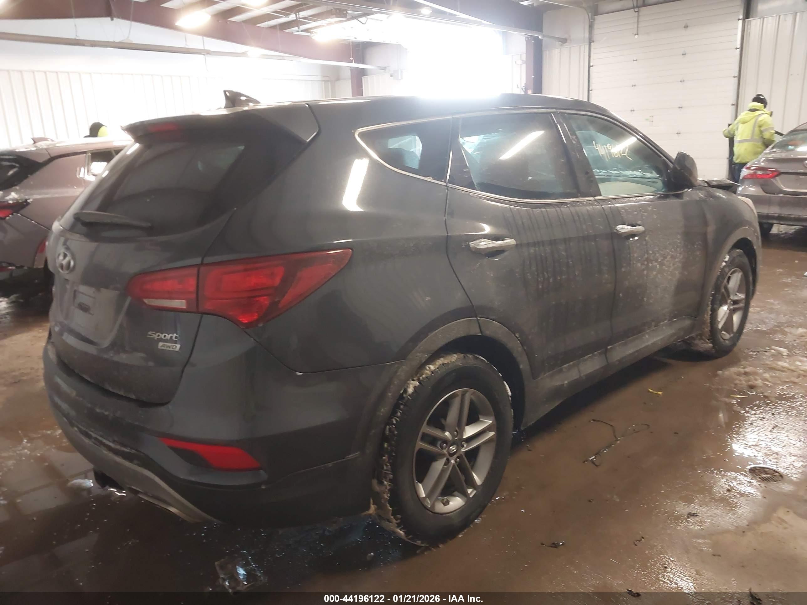 HYUNDAI SANTA image 4