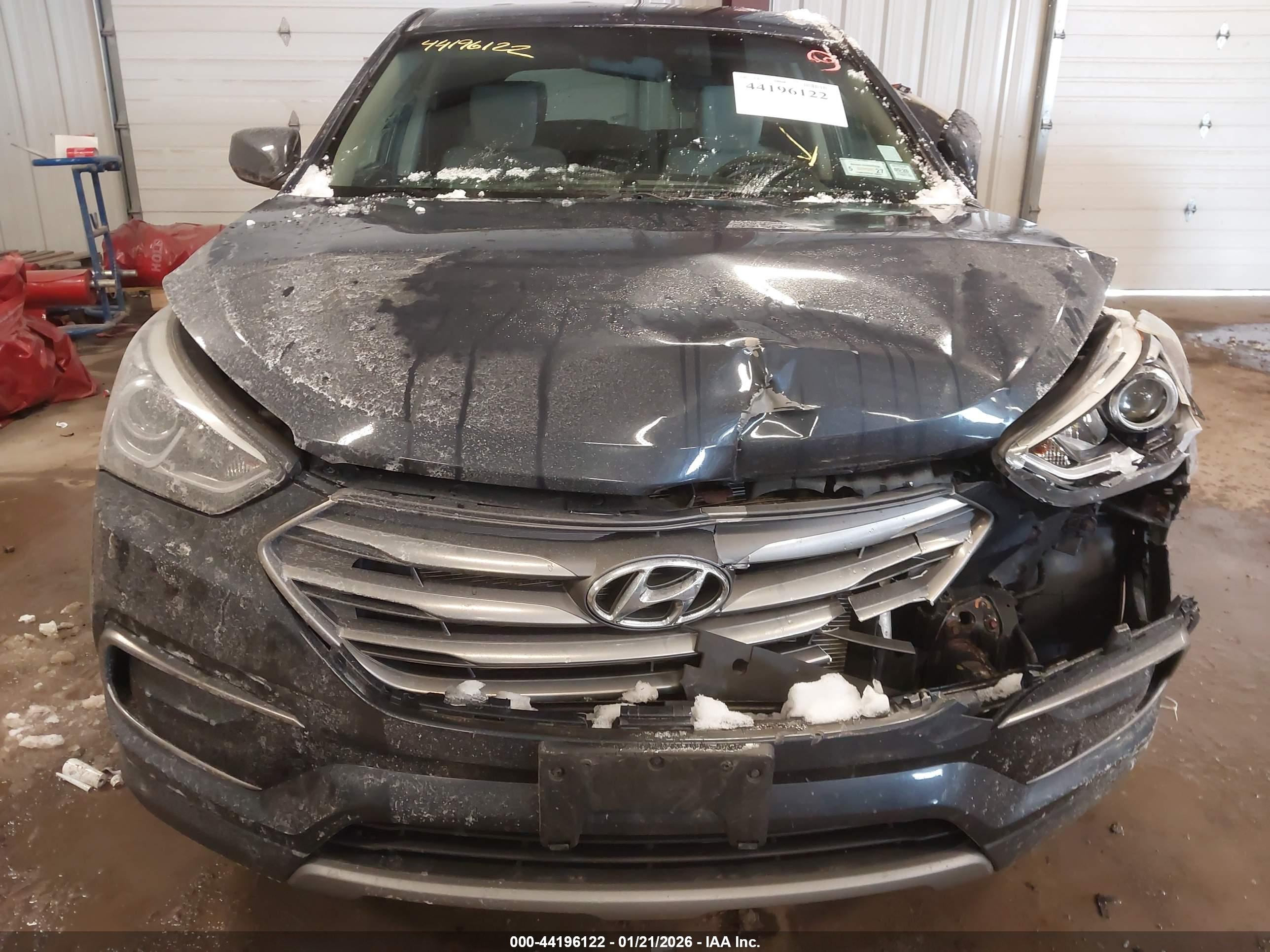 HYUNDAI SANTA image 6