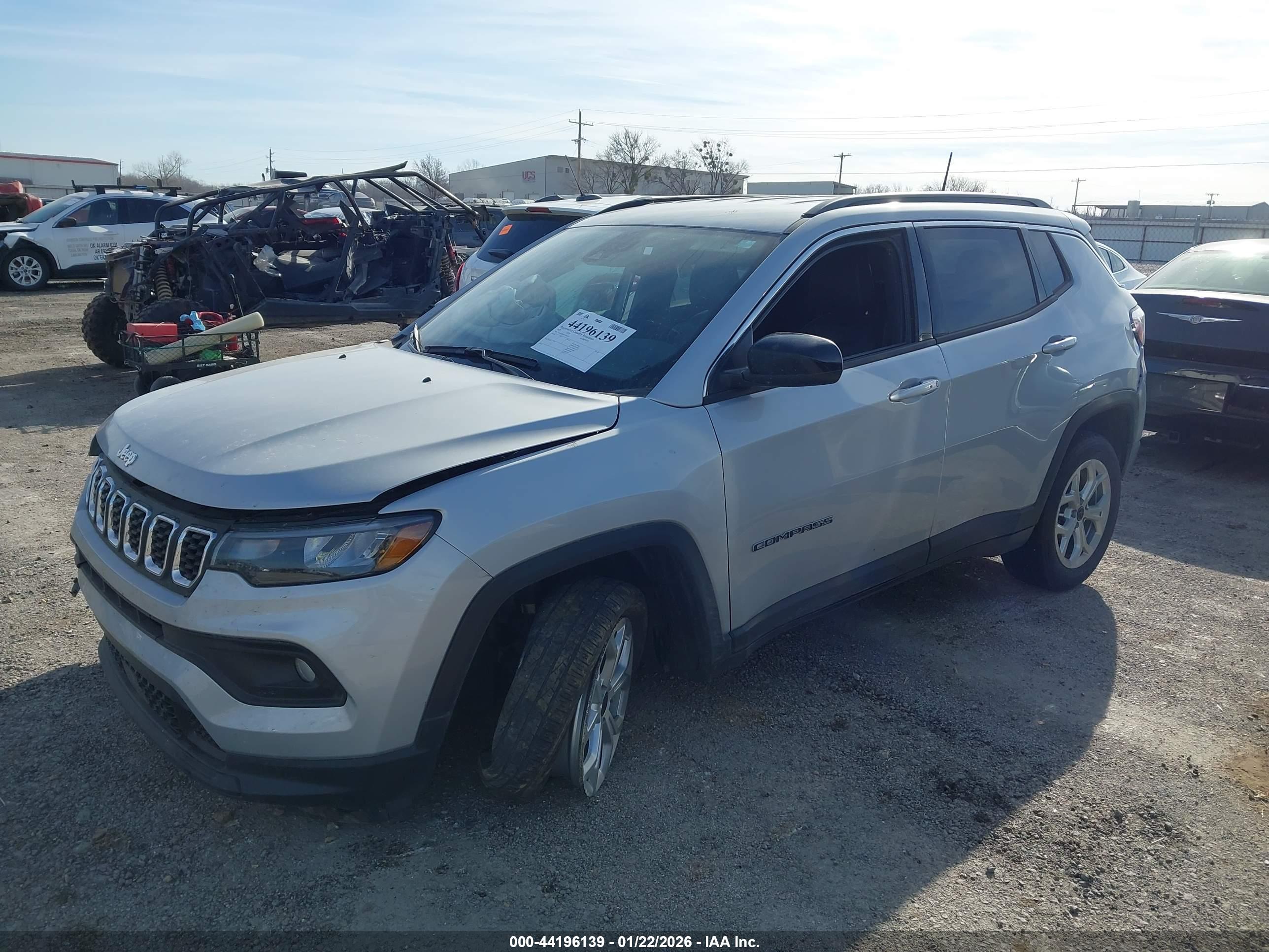 JEEP COMPASS image 2