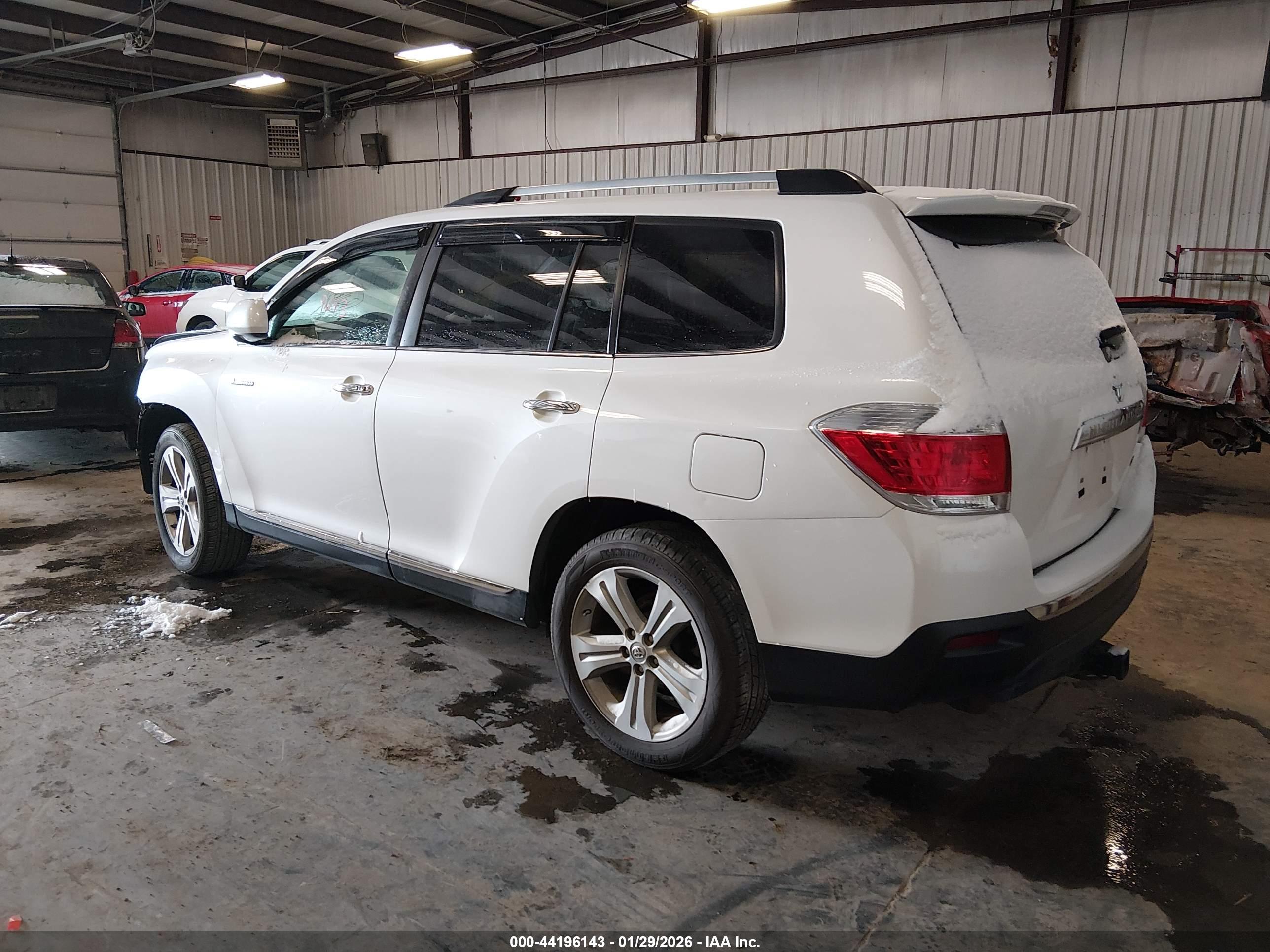 TOYOTA HIGHLANDER image 3
