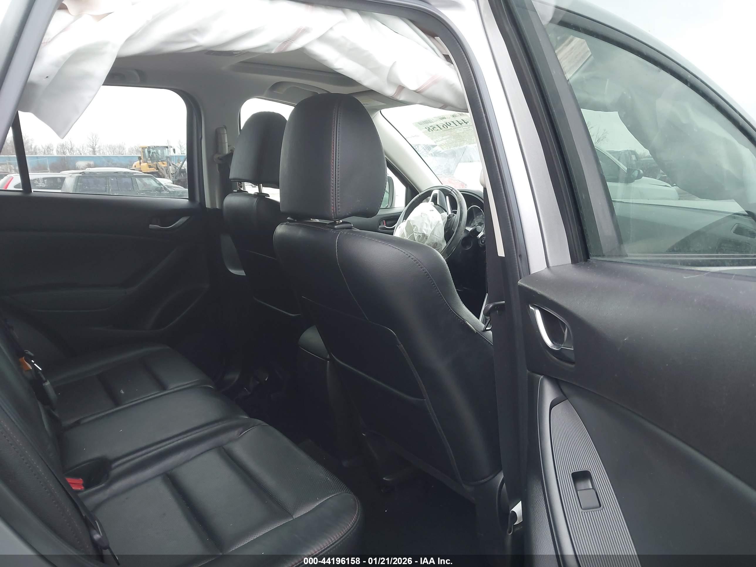 MAZDA CX-5 image 8
