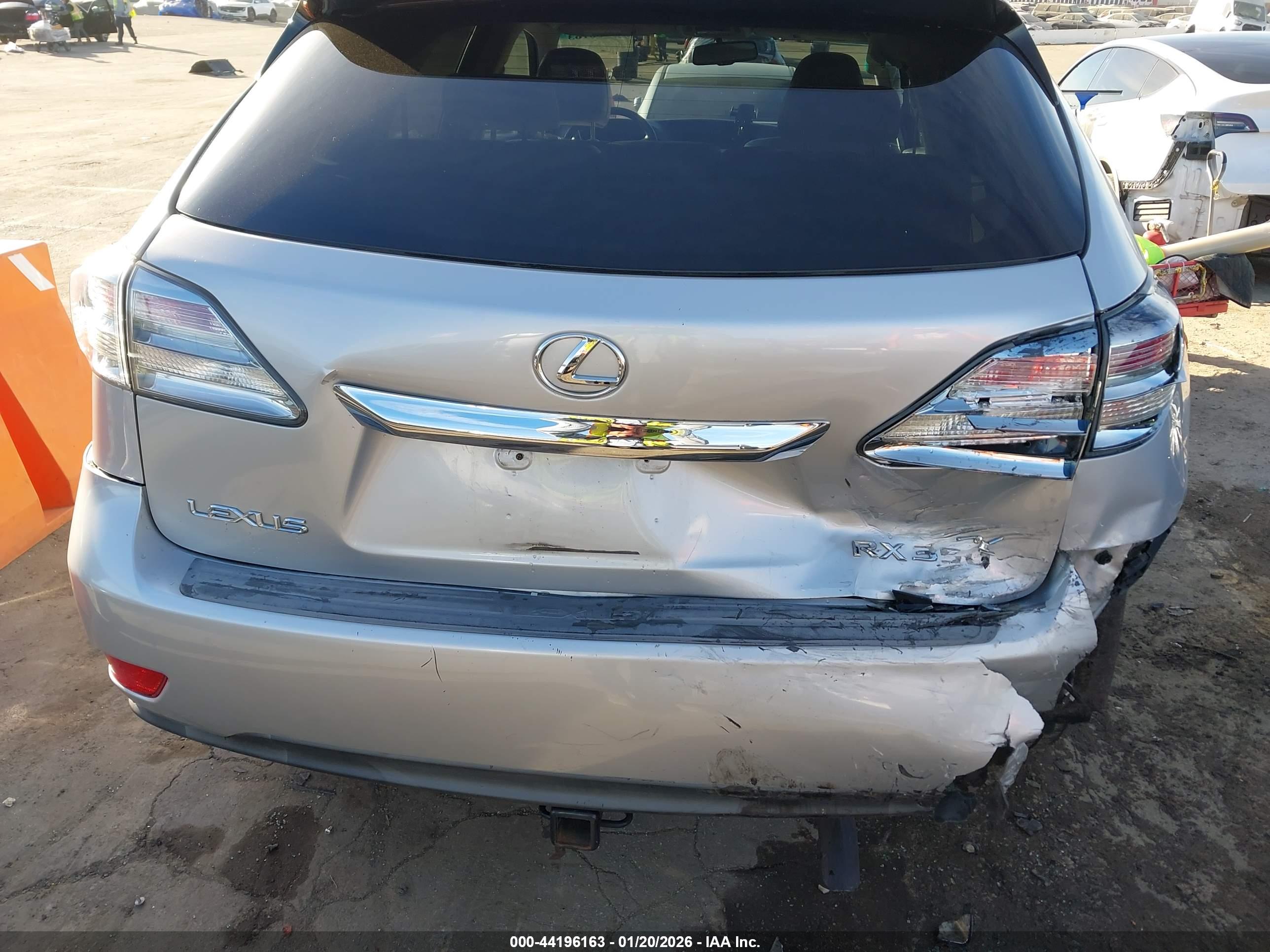 LEXUS RX image 6