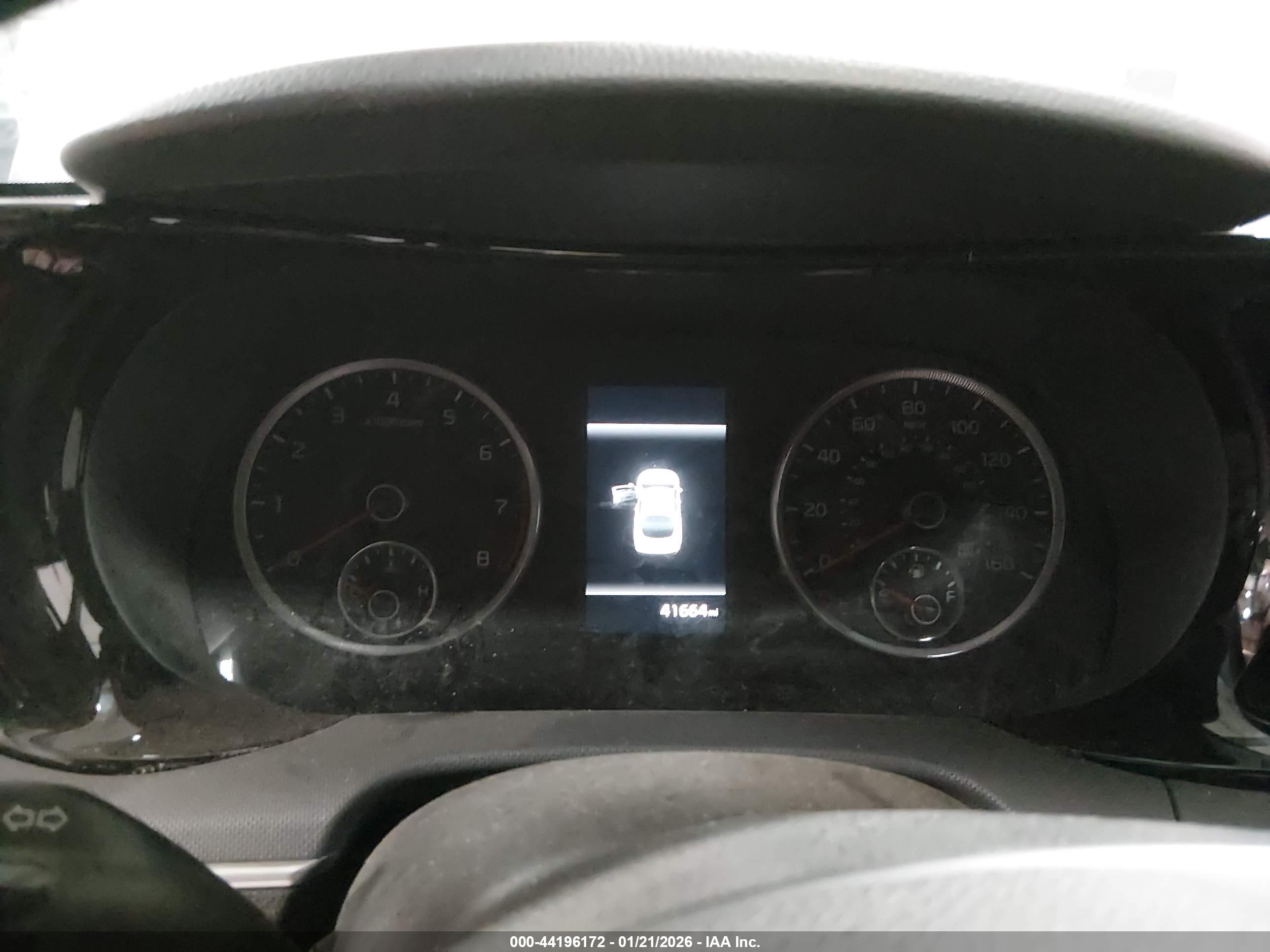 KIA K5 image 7