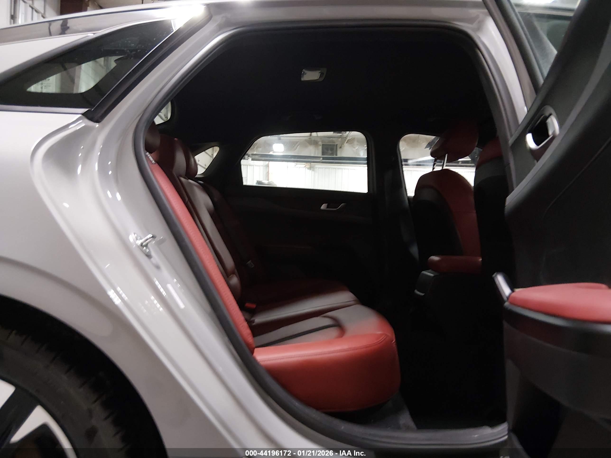 KIA K5 image 8